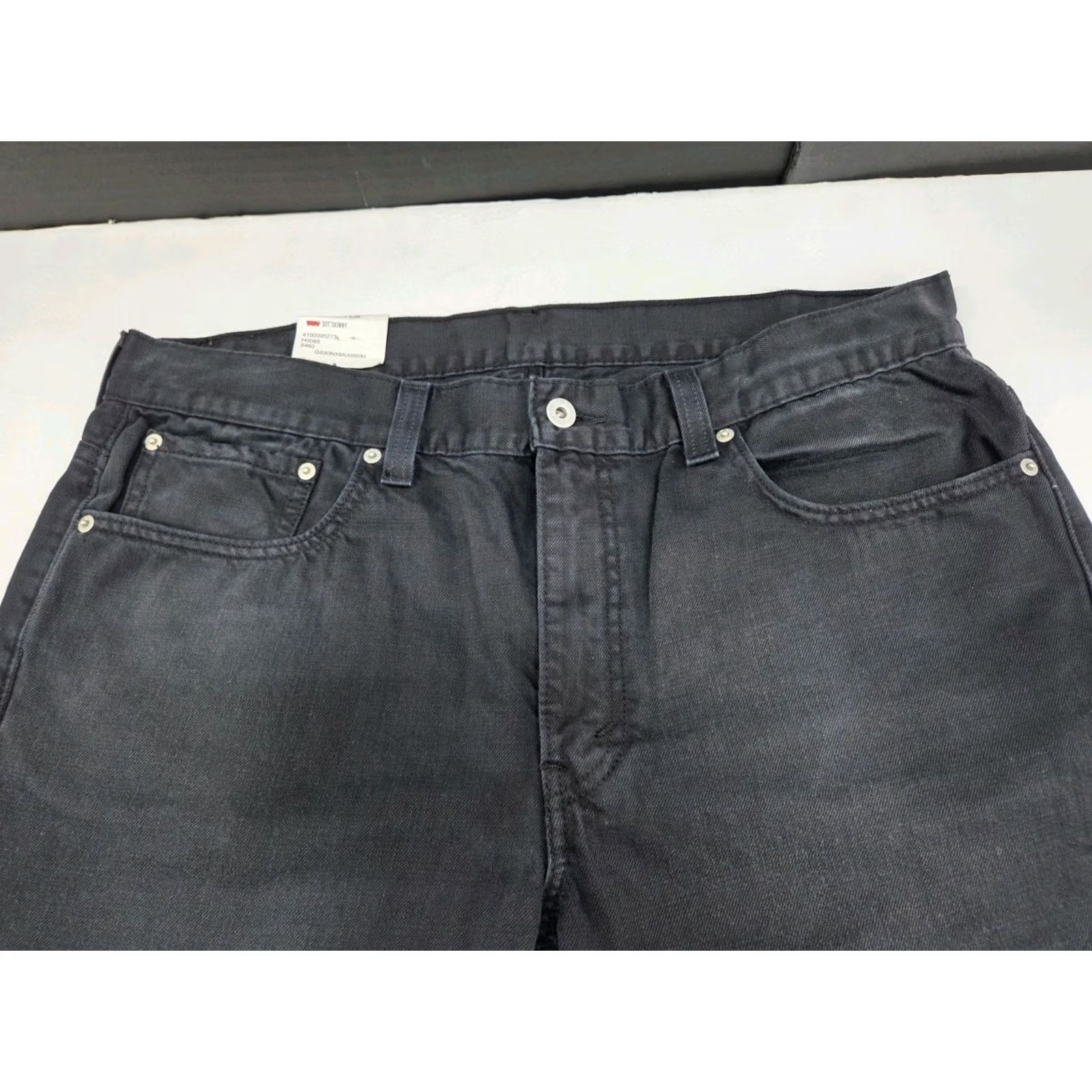 Levi's VINTAGE: NWT Levis 511 Skinny Jeans Mens 38/32 Black Denim Straight Leg 32 In Inseam Levi's 511 logo Button Zip Size US 38 / EU 54 - 3 Thumbnail