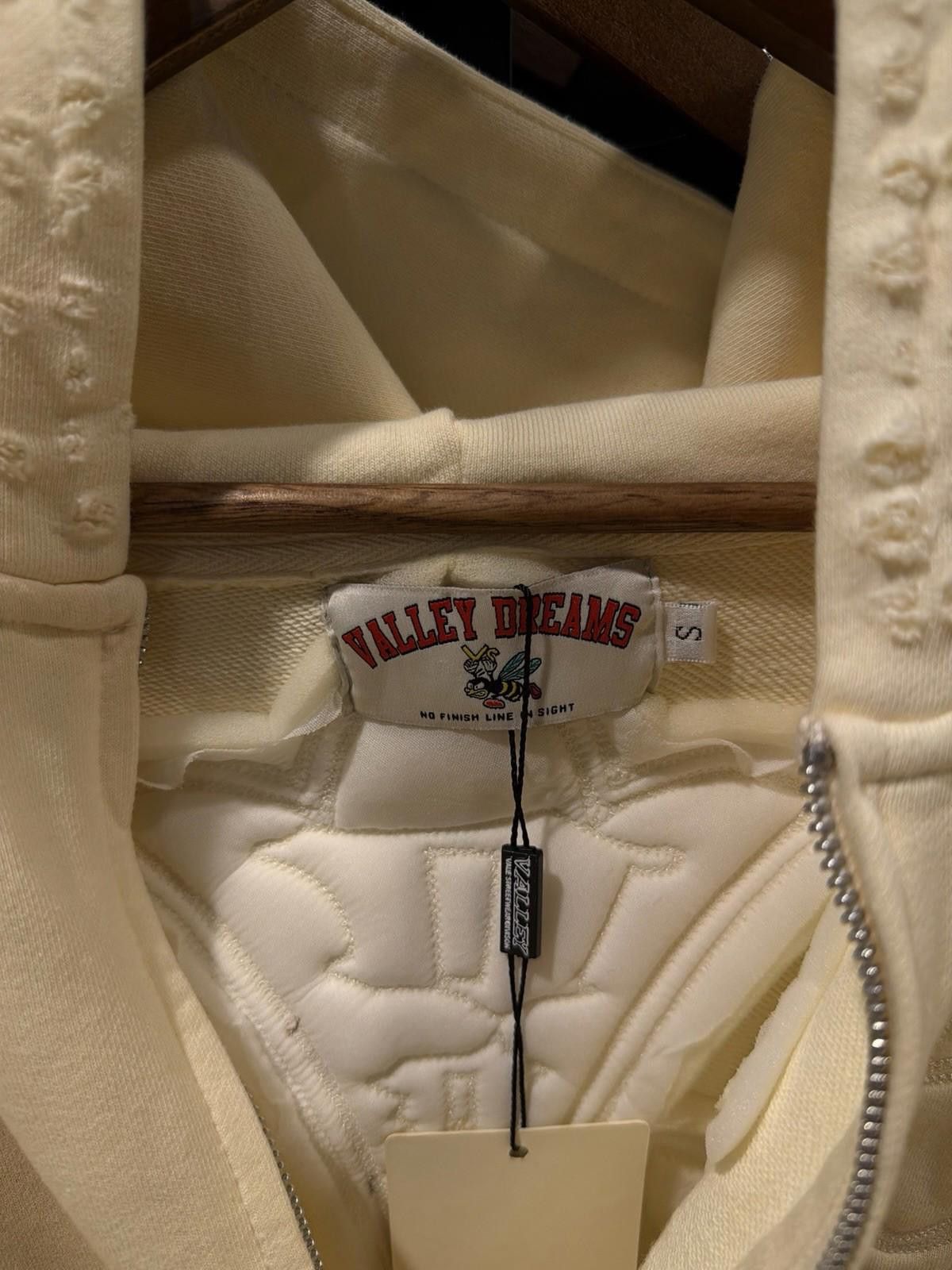 Vale Small - Vale Zip Up Carver Cross Hoodie Authentic Valley Tan Size US S / EU 44-46 / 1 - 8 Thumbnail