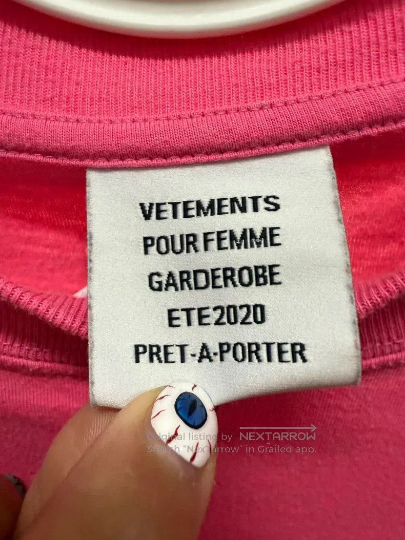 Other Vetements Middle Finger Short Sleeve Size US S / EU 44-46 / 1 - 2 Thumbnail