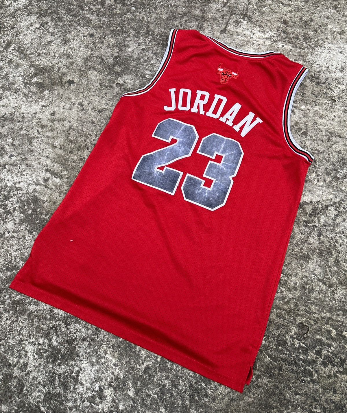 NBA × Nike Vintage Nike Chicago Bulls Jordan 23 NBA Basketball Jersey L Size US L / EU 52-54 / 3 - 1 Thumbnail