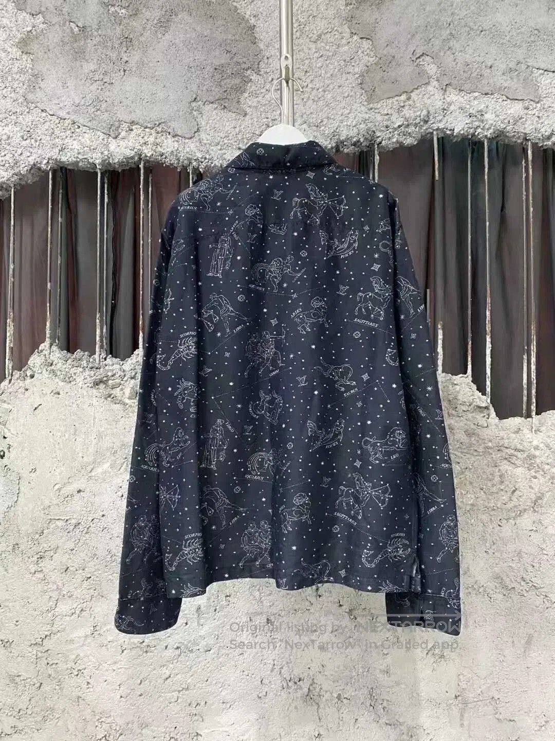 Louis Vuitton louis vuitton constellation long sleeve shirt. Size US M / EU 48-50 / 2 - 2 Thumbnail