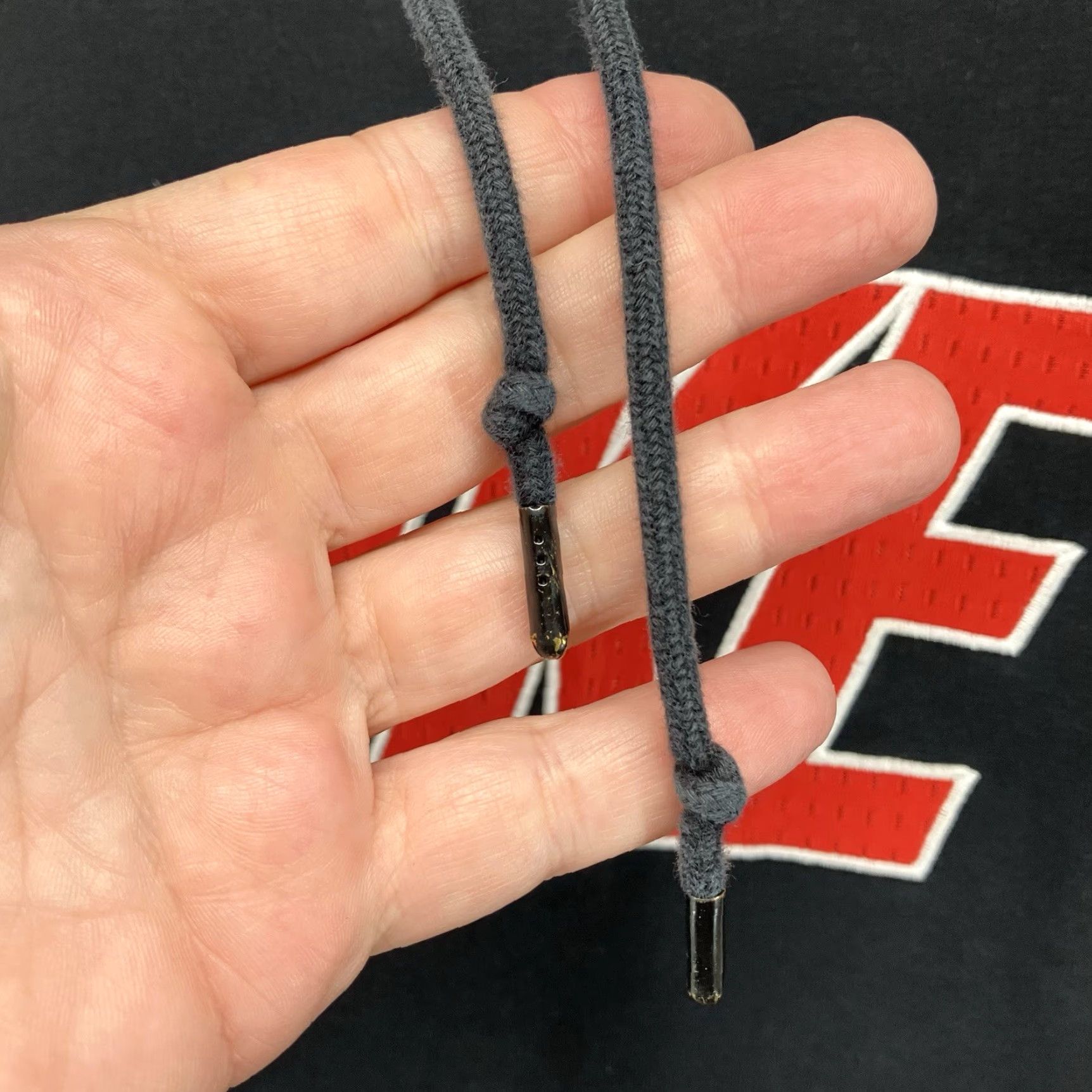 Nike VINTAGE Mens Nike Basketball Hoodie M Medium Black Pullover Fleece Logo Spell Out 90s Retro Sports Michael Mens Size US M / EU 48-50 / 2 - 7 Thumbnail