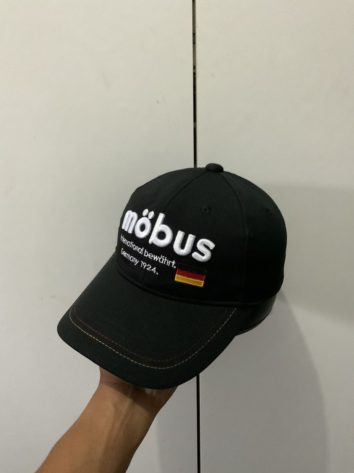 Vintage Mobus International Bewahrt Germany Hat Size ONE SIZE - 1 Thumbnail