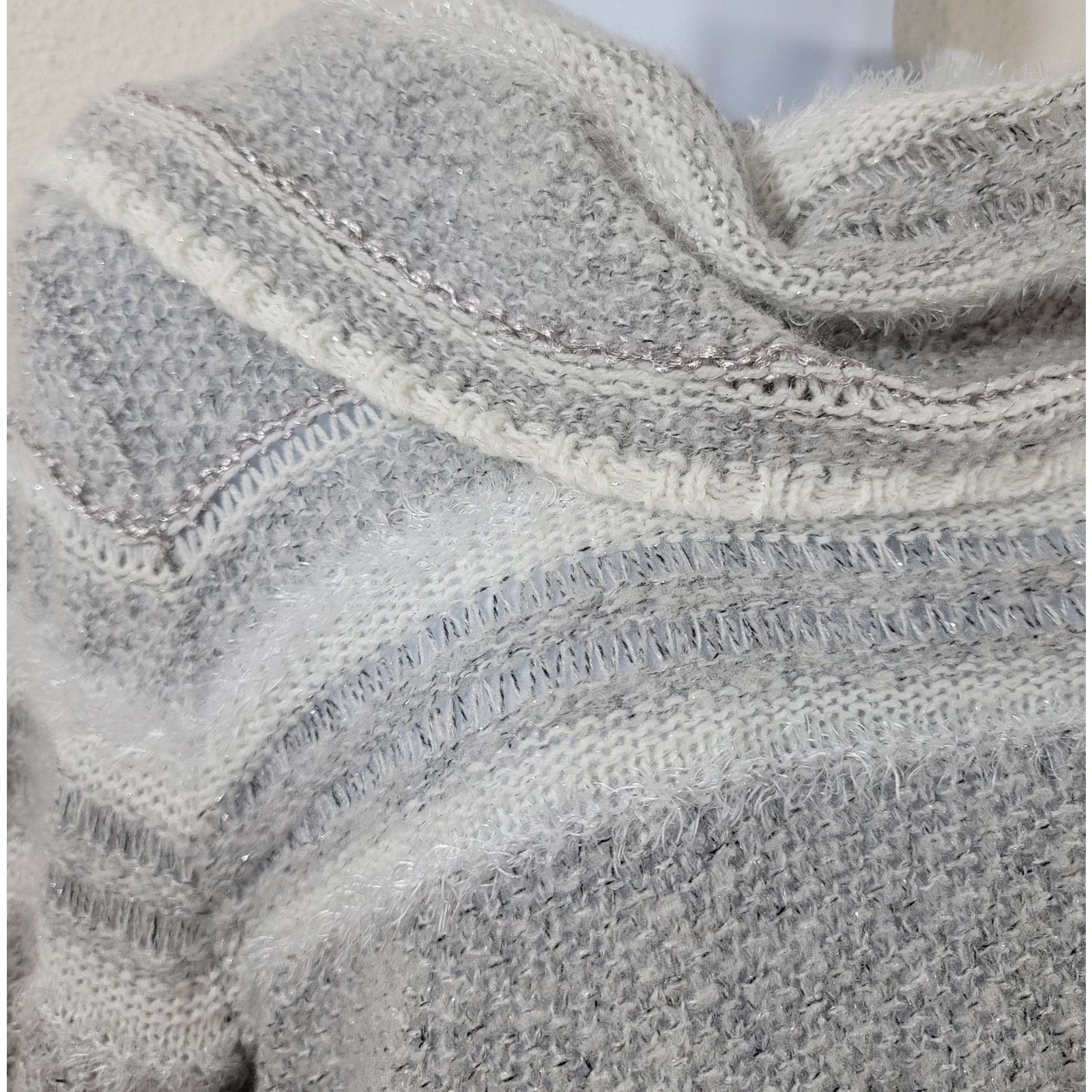 Other Maurices Gray White Knitted Cowl Neck Sweater Large Soft Size L / US 10 / IT 46 - 5 Thumbnail