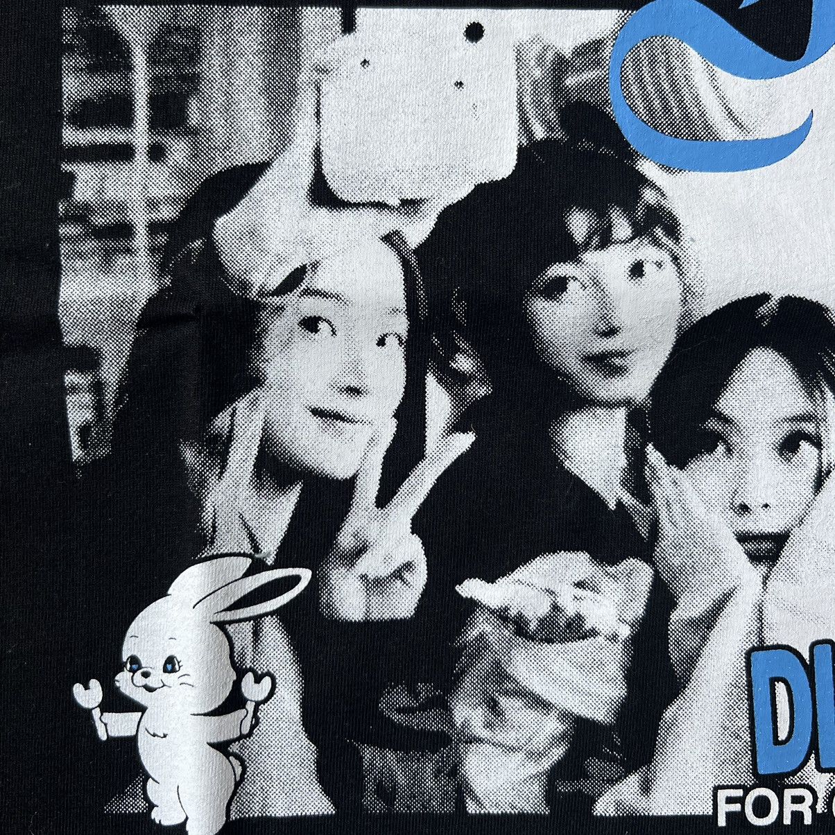 Band Tees 🐰Bunnies🐰 Nwjns lollapaloozaa x newjeans girl group kpop Size US XL / EU 56 / 4 - 7 Thumbnail