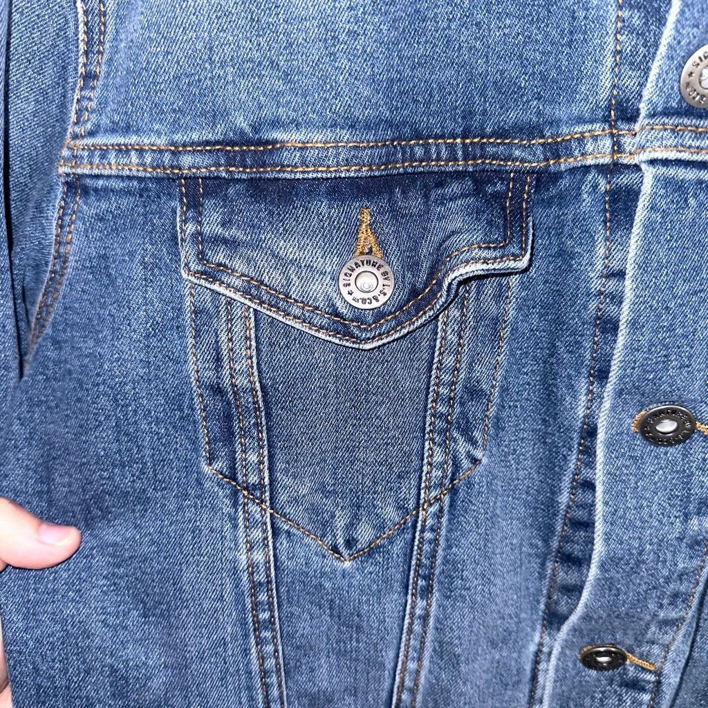 Levi's Levi’s Gold Mid Wash Denim Jean Jacket Size M Size US M / EU 48-50 / 2 - 4 Thumbnail