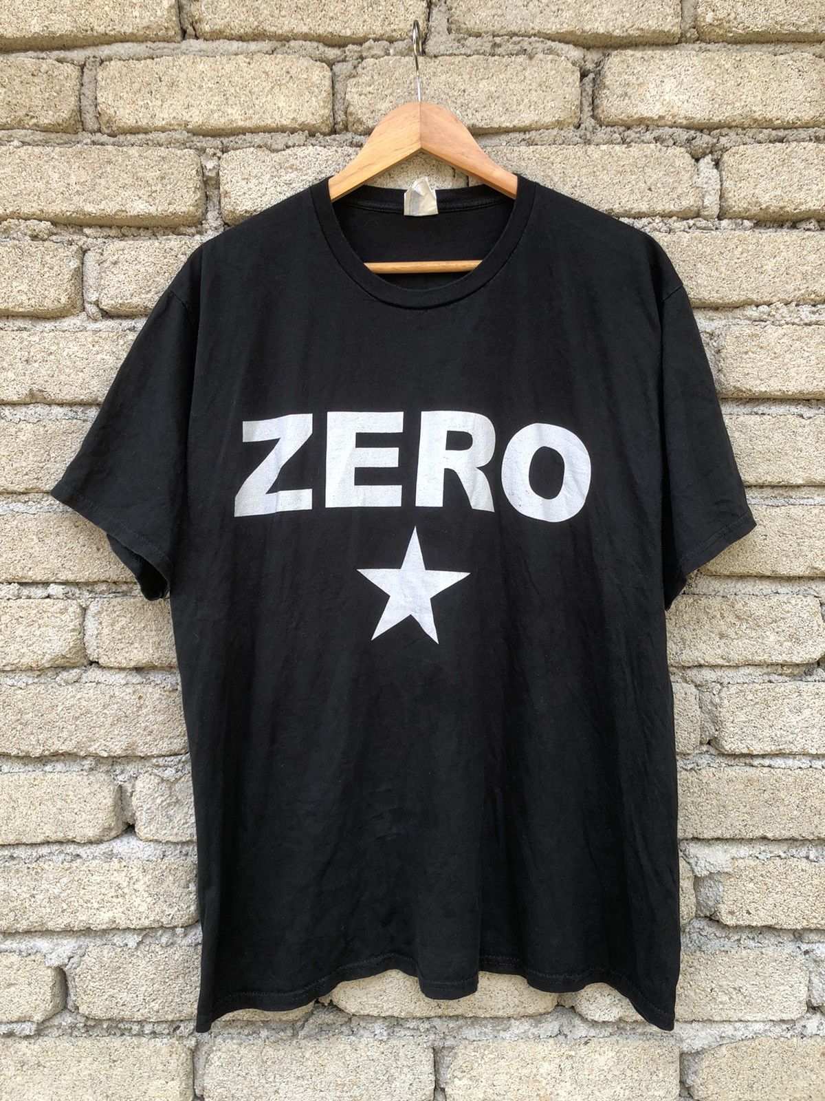 Vintage Vintage Y2K Bootleg ZERO Smashing Pumpkins Band Tee Size US XL / EU 56 / 4 - 1 Thumbnail