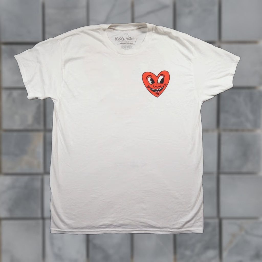 Vintage Keith Haring Shirt Mens Large White Red Heart Art Graphic Tee Streetwear NEW Size US L / EU 52-54 / 3 - 1 Thumbnail