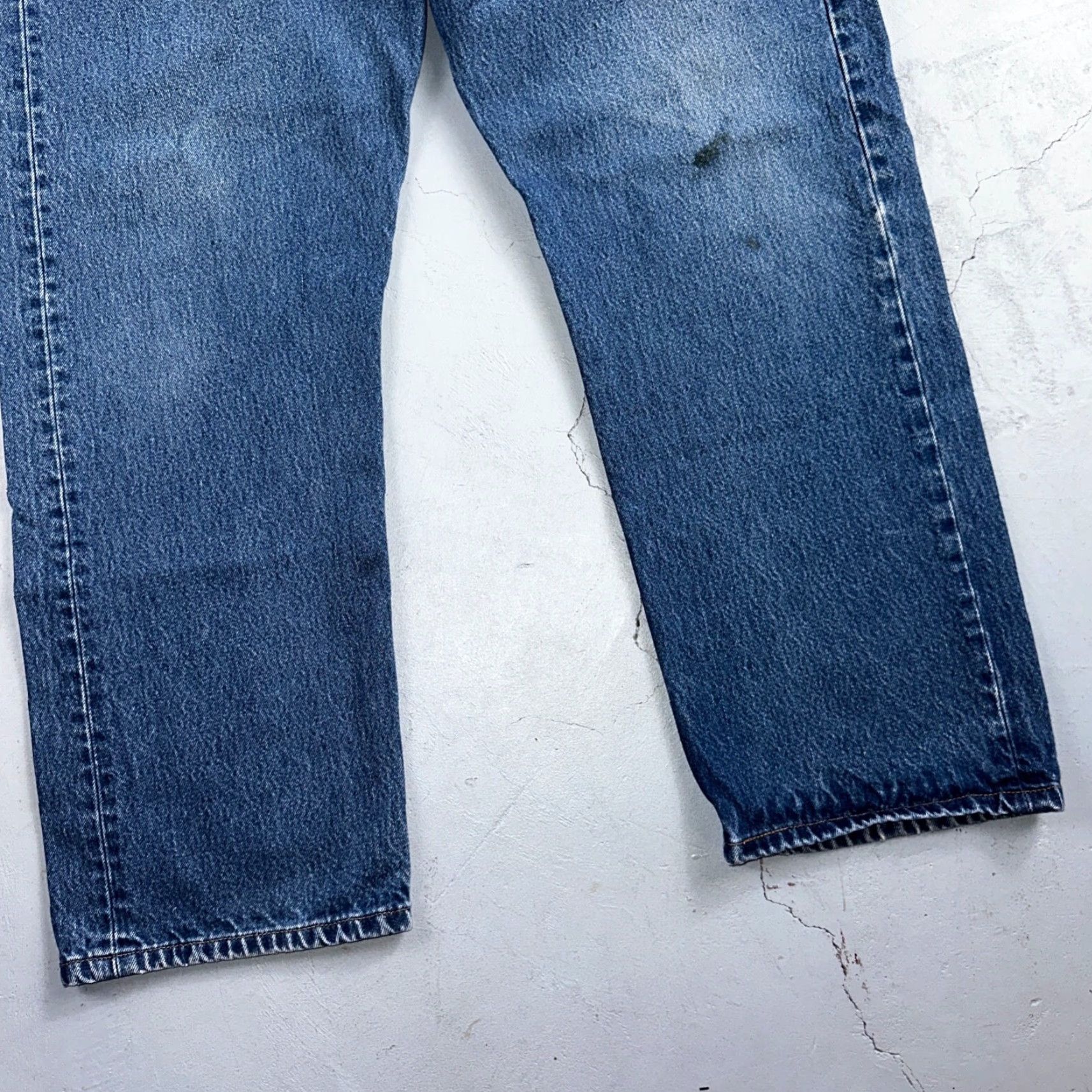 Levi's VINTAGE Levi's 501 Jeans Straight Mens 42x32 Blue Medium Wash 90s USA XX Regular Rise Mid 10-12in Denim Cotton WW Size US 42 / EU 58 - 3 Thumbnail