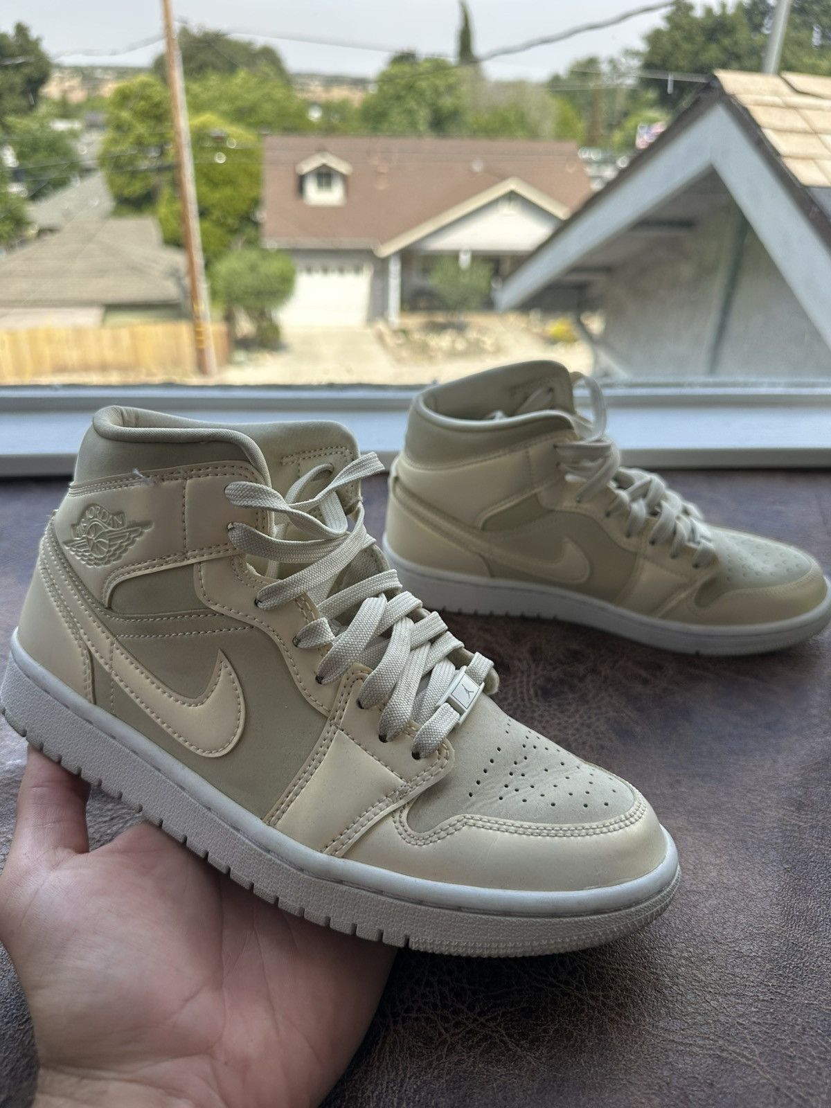 Jordan Brand Jordan 1 mid “Fossil white” Size US 7.5 / IT 37.5 - 2 Thumbnail