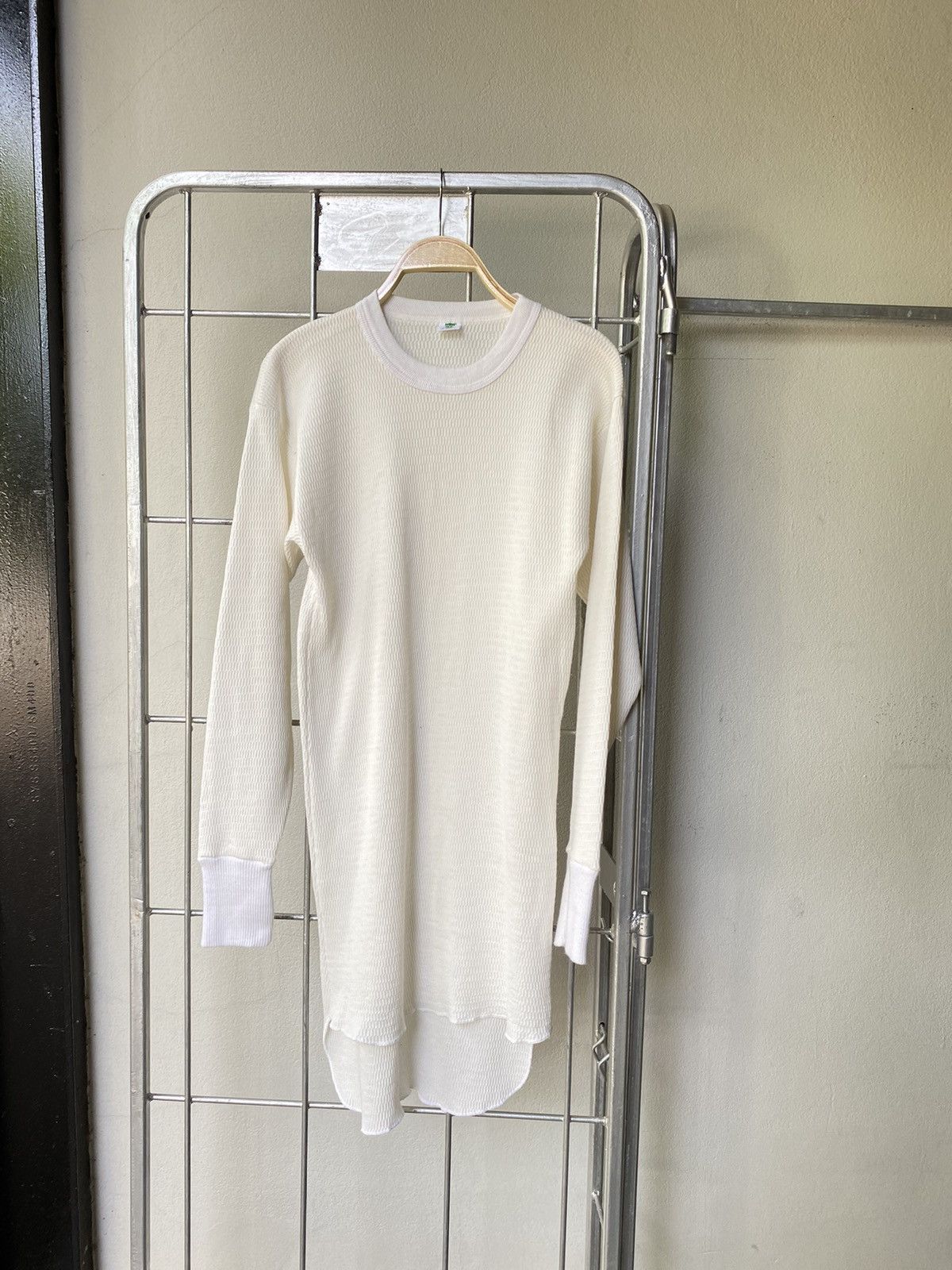 Hanes Hans vintage long sleeve tee Size US M / EU 48-50 / 2 - 15 Thumbnail