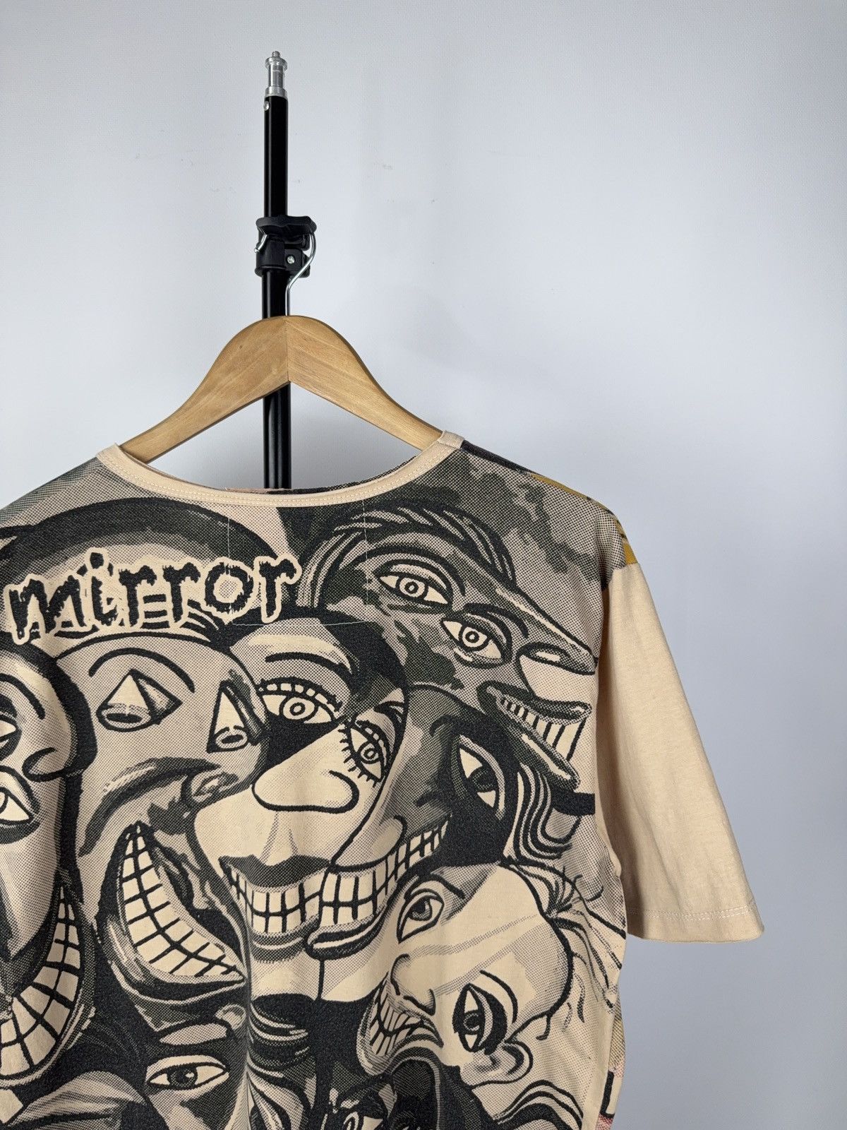 Vintage Mirror Graphic T-Shirt All Over Print Picasso-Inspired Art Size US L / EU 52-54 / 3 - 6 Thumbnail