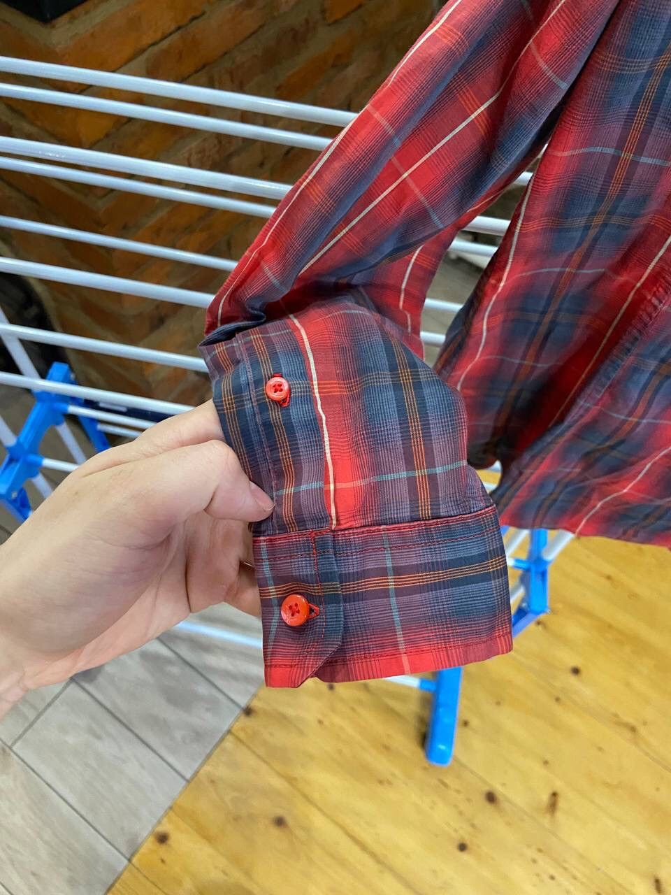Arc'teryx Arc’teryx Red Plaid Women’s Button Shirt Size M / US 6-8 / IT 42-44 - 4 Thumbnail