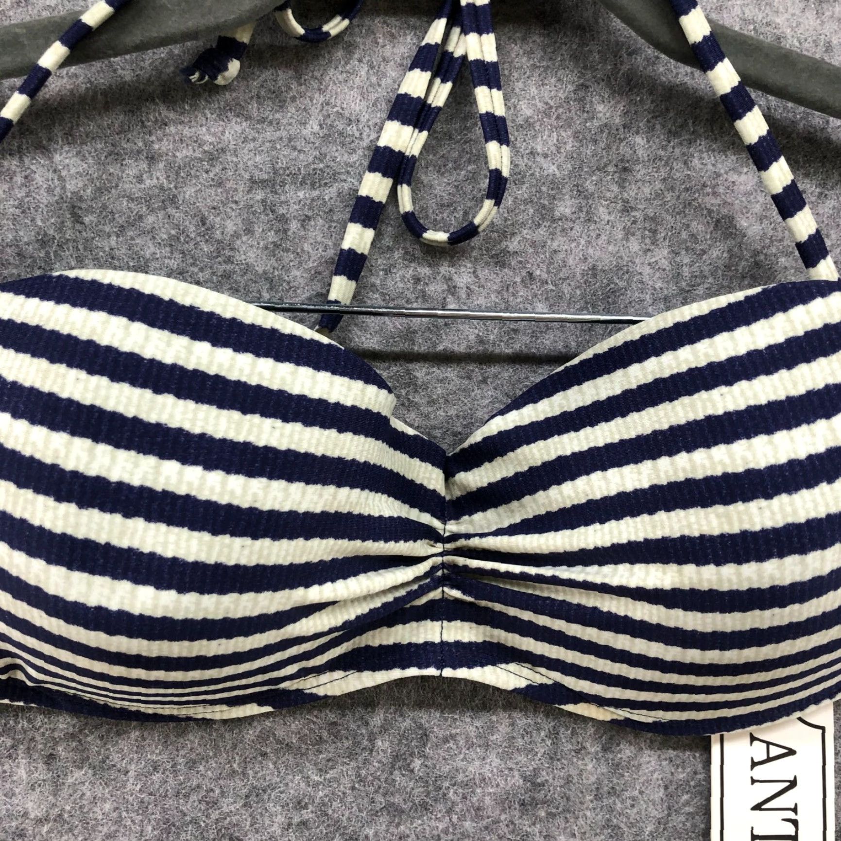 Vintage Antiqua Women's Bikini Top XL Striped Halter Padded Underwire Swimsuit Beach Summer Navy White Size XL / US 12-14 / IT 48-50 - 4 Thumbnail