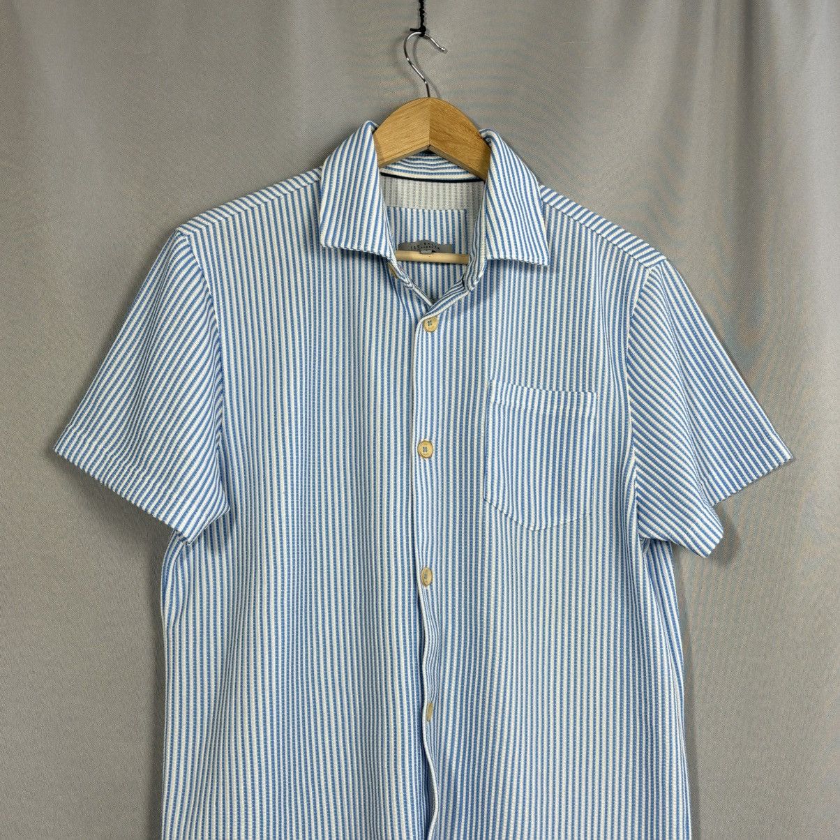 Ted Baker Ted Baker shirt button up medium basic streetwear Size US M / EU 48-50 / 2 - 2 Thumbnail