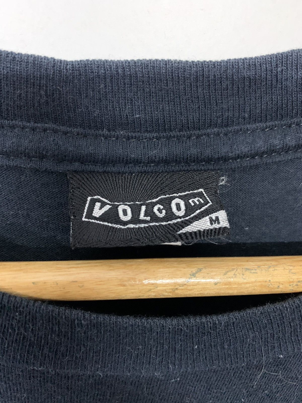 Volcom Rare Vintage Y2K Volcom Entertainment Photo Print T Shirt Size US M / EU 48-50 / 2 - 4 Thumbnail