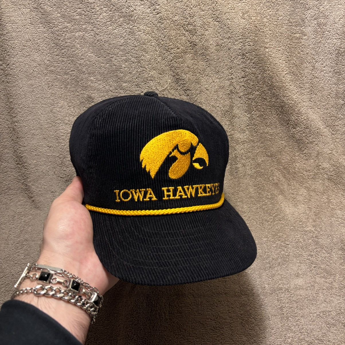 Vintage Vintage 80s Iowa Hawkeyes Corduroy Hat Leather Strap Logo Size ONE SIZE - 1 Thumbnail