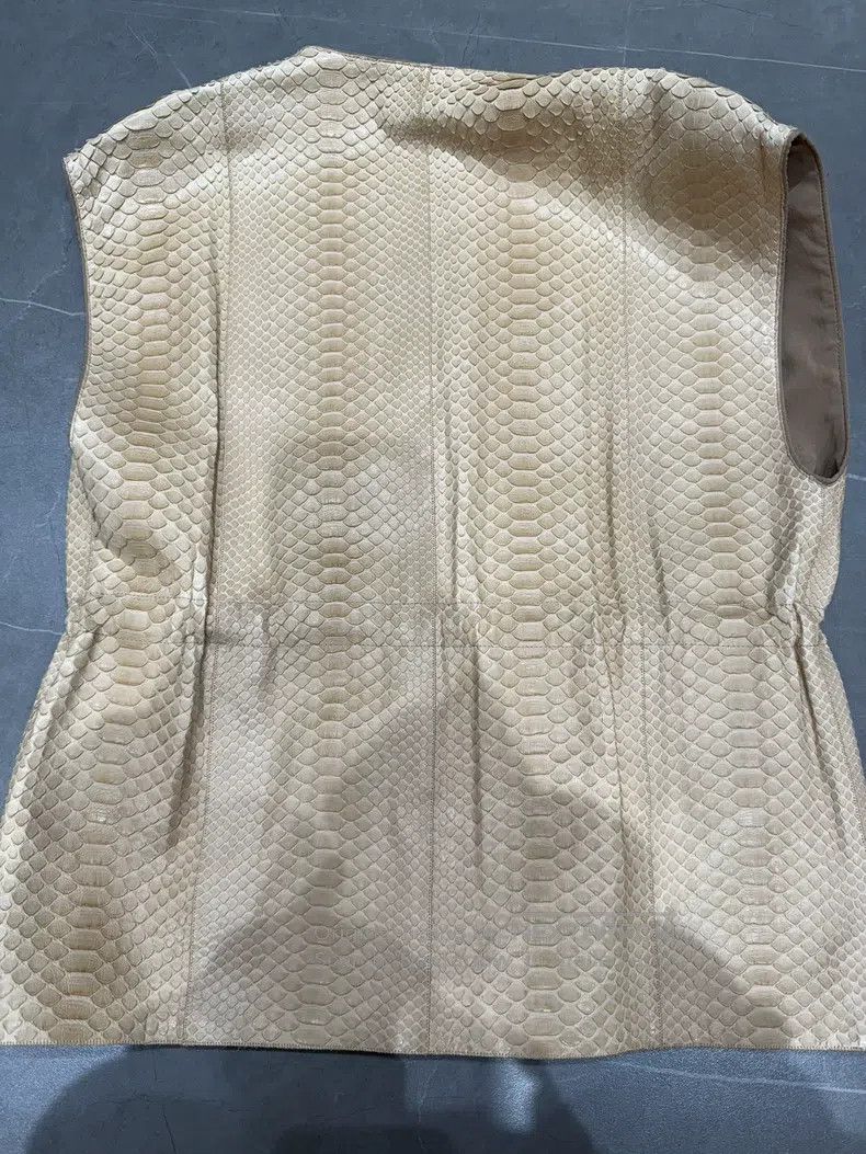 Brunello Cucinelli Brunello Cucinelli Women's Vest Beige Snake Skin Fabric Size XS / US 0-2 / IT 36-38 - 4 Thumbnail