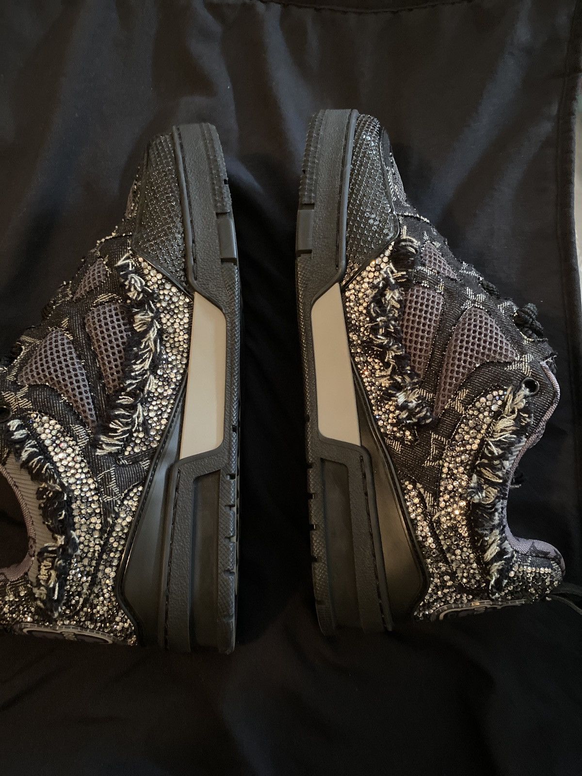 Louis Vuitton Louis Vuitton skate sneaker ‘black Swarovski monogram’ Size US 8.5 / EU 41-42 - 5 Thumbnail