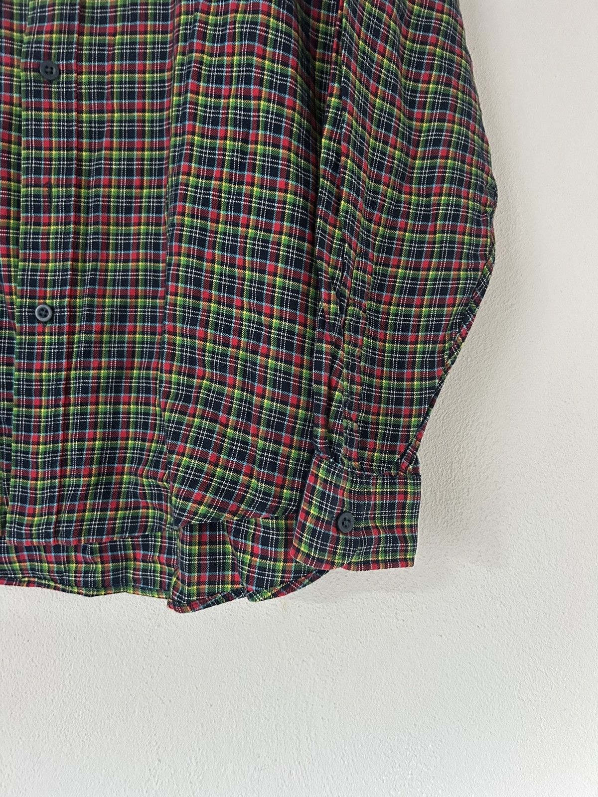 Yves Saint Laurent Yves Saint Laurent Plaid Cotton Shirt with Embroidered Logo Size US L / EU 52-54 / 3 - 9 Thumbnail