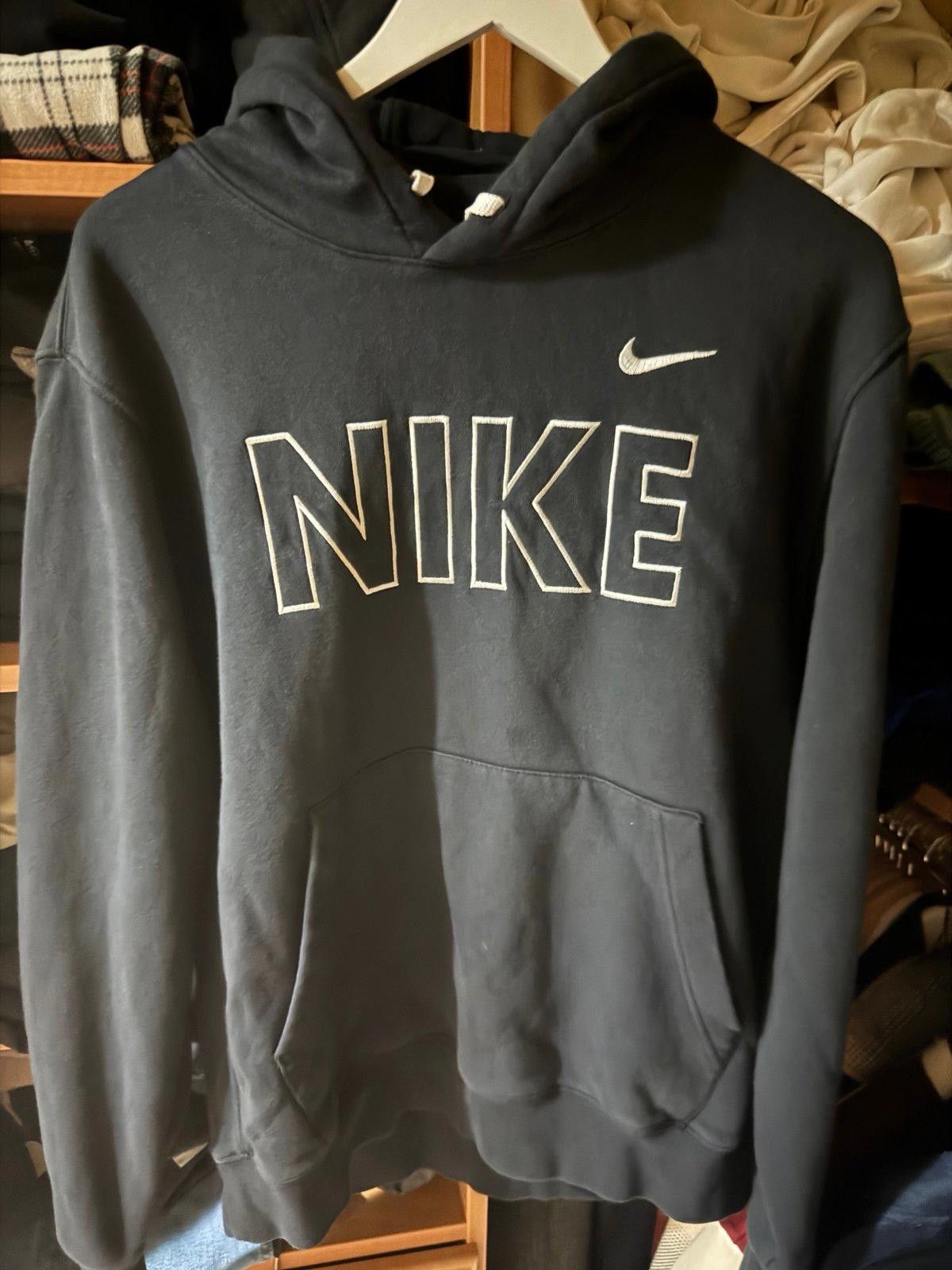 Nike Nike Black Spellout Hoodie Y2K Rare Sz L Men’s Embroidered Size US L / EU 52-54 / 3 - 2 Thumbnail