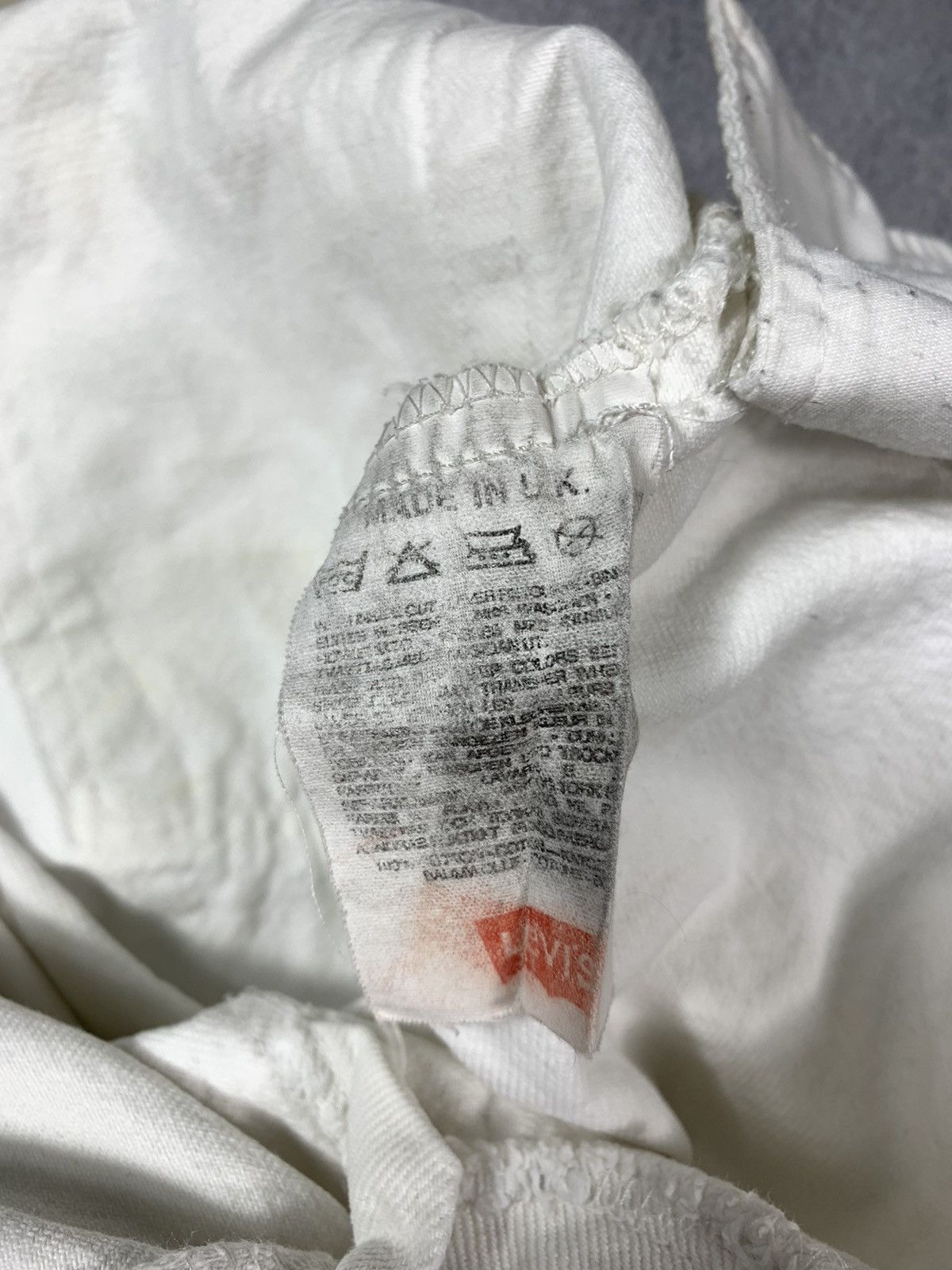 Levi's Vintage 90sMade In UK Levi’s denim jeans trousers streetwear Size US 31 - 8 Thumbnail