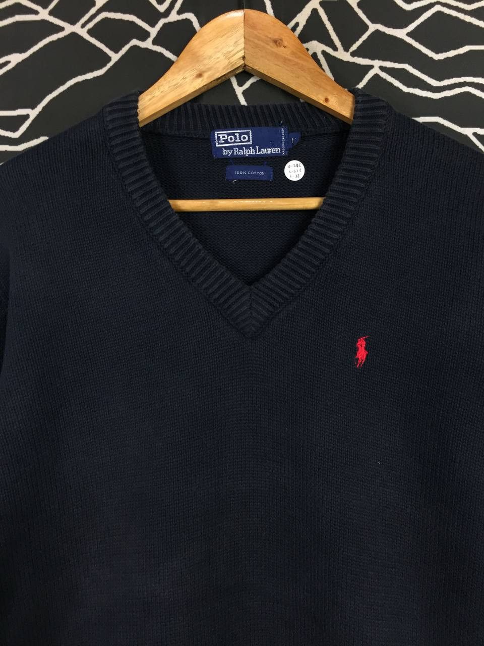 Polo Ralph Lauren Vtg Polo Ralph Lauren Cropped Fit V-Neck Knit Sweater Size US M / EU 48-50 / 2 - 3 Thumbnail