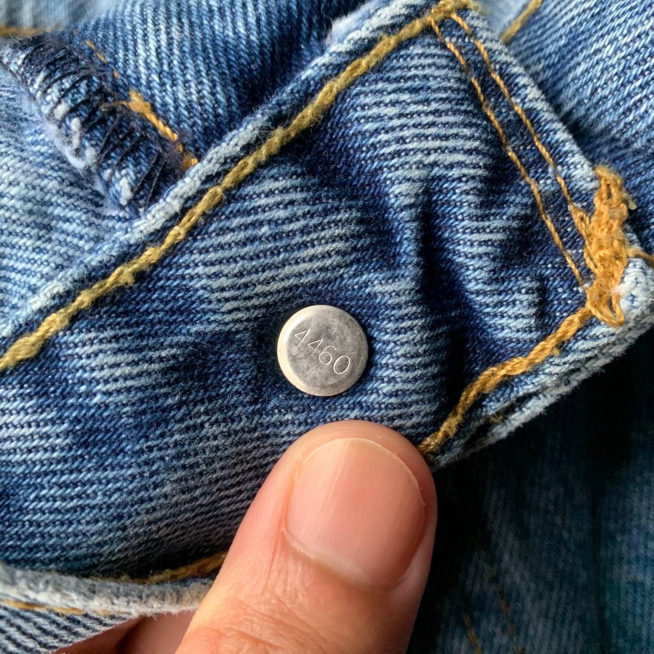 Levi's Levis 550 Relaxed Fit Big Size Blue Denim Jeans Pants Size US 41 - 8 Thumbnail