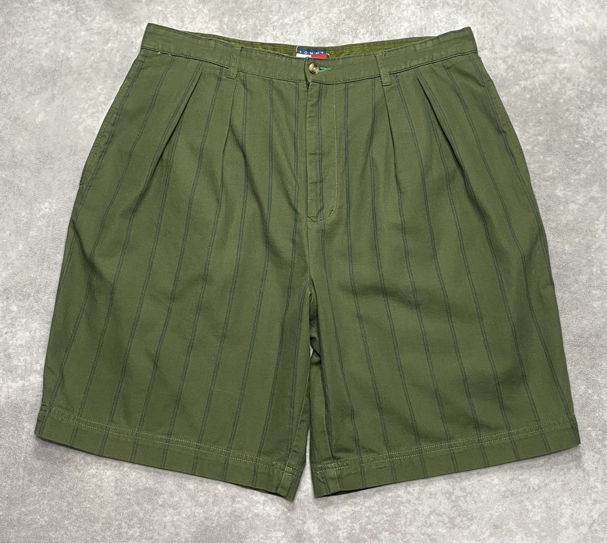 Tommy Hilfiger 90’s Vintage Tommy Hilfiger Striped Cotton Shorts Size US 36 / EU 52 - 1 Thumbnail