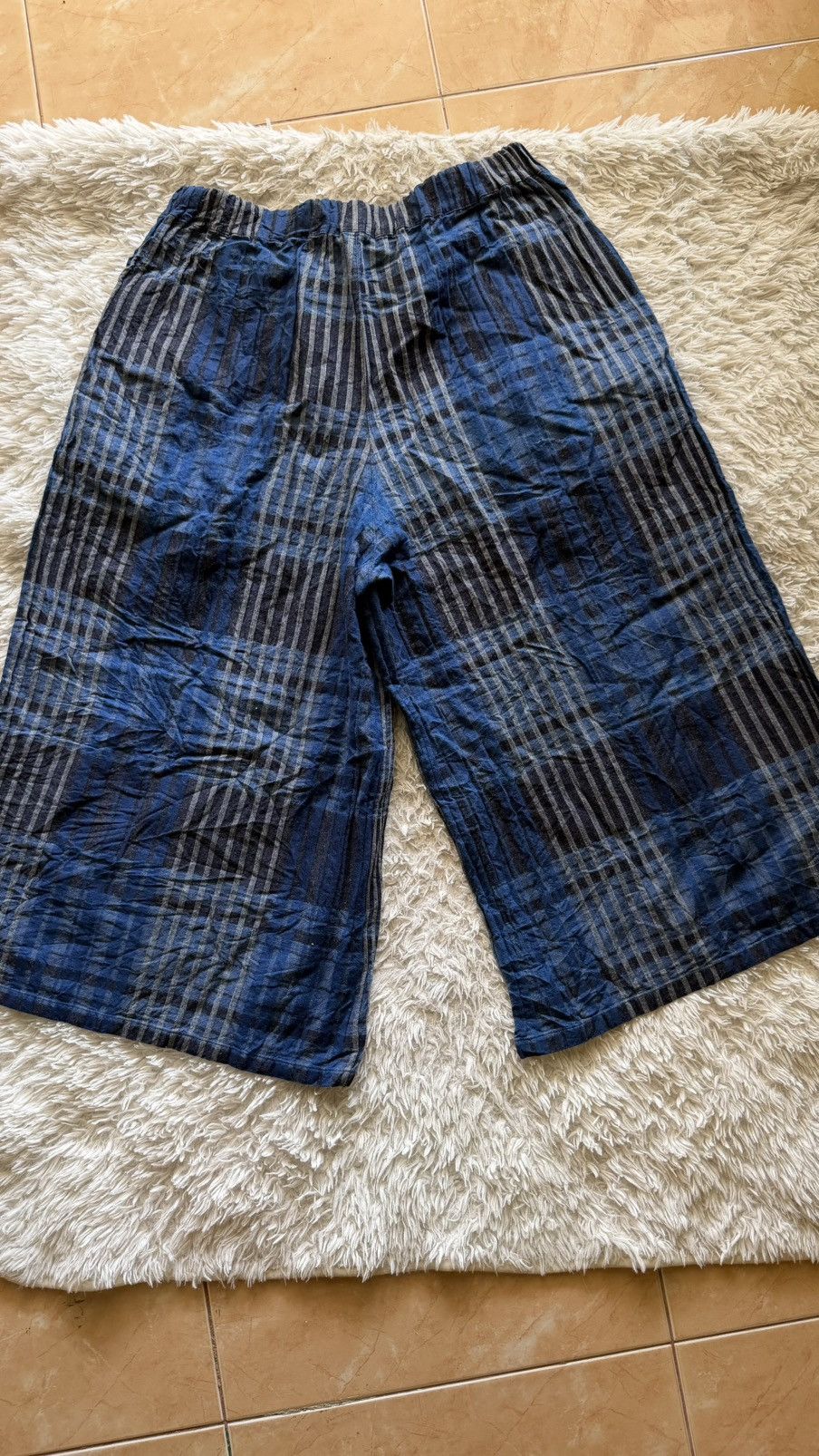 Issey Miyake 🔥Steals🔥Plantation Issey Miyake extra wide crop pants Size US 30 / EU 46 - 2 Thumbnail