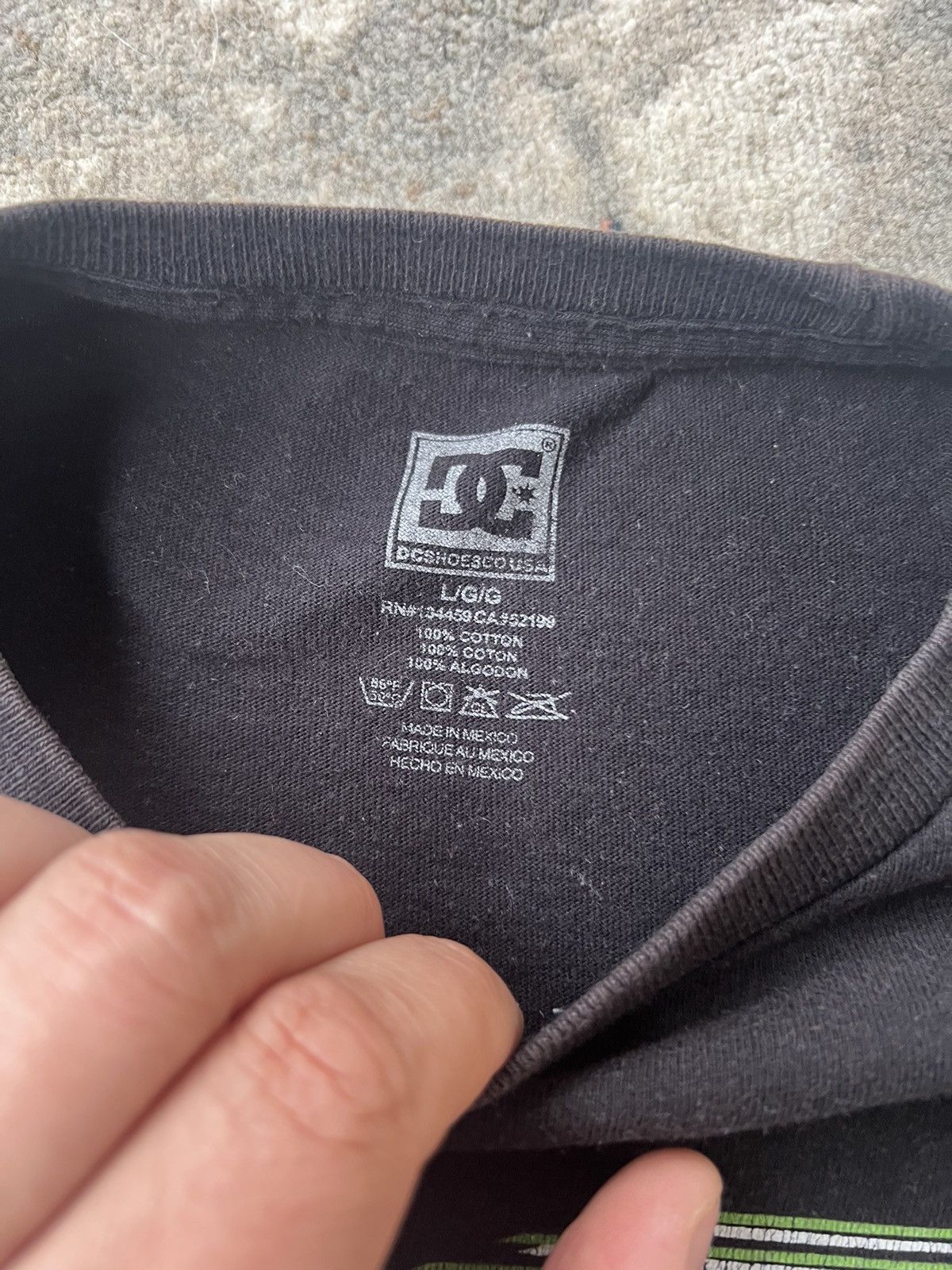 Vintage DC Shoes USA Vintage Tee Size L / US 10 / IT 46 - 3 Thumbnail