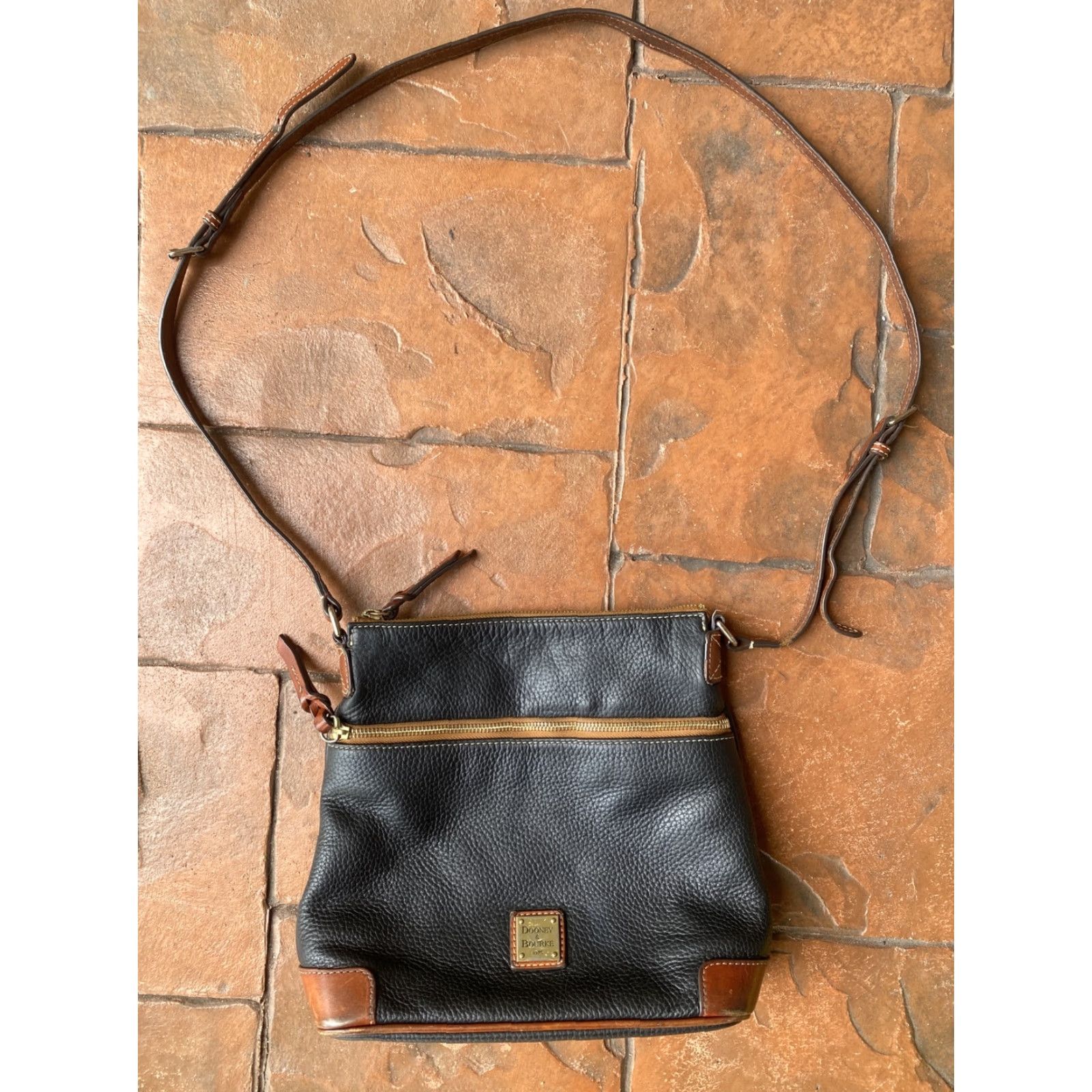 Dooney & Bourke Dooney & Bourke Black Leather Pebble Grain Tote Crossbody Shoulder Bag Womens Medium Pebble Grain Tammy Tote Size ONE SIZE - 2 Thumbnail