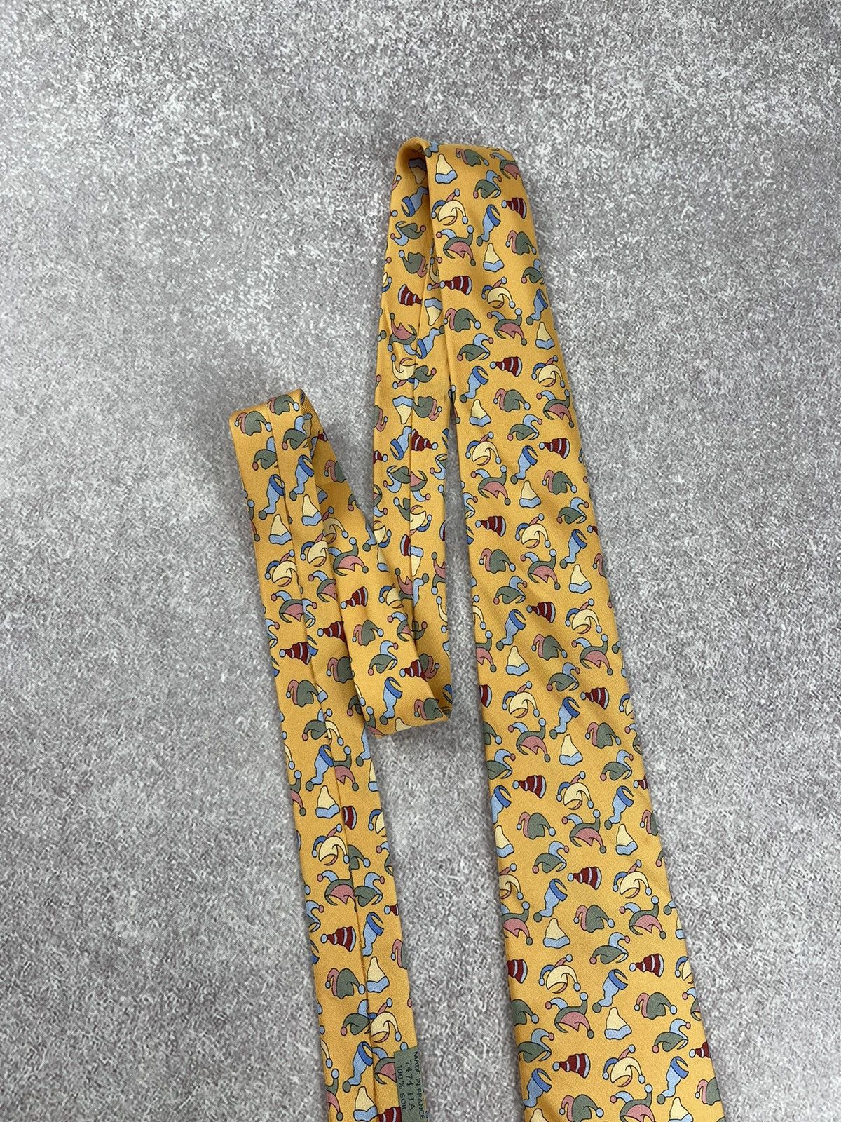 Hermes × Vintage Vintage Hermes Printed Silk Tie Yellow Size ONE SIZE - 3 Thumbnail