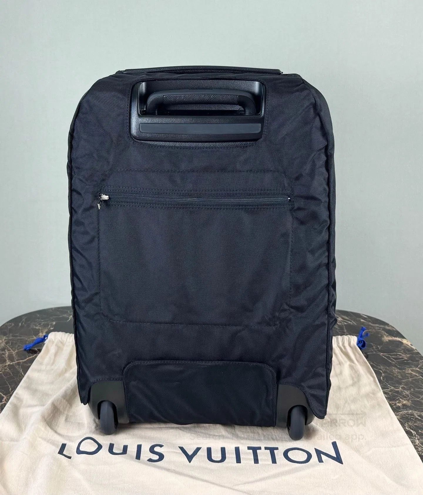 Louis Vuitton LV Black Leather 55 Carry-On Suitcase. Size ONE SIZE - 4 Thumbnail