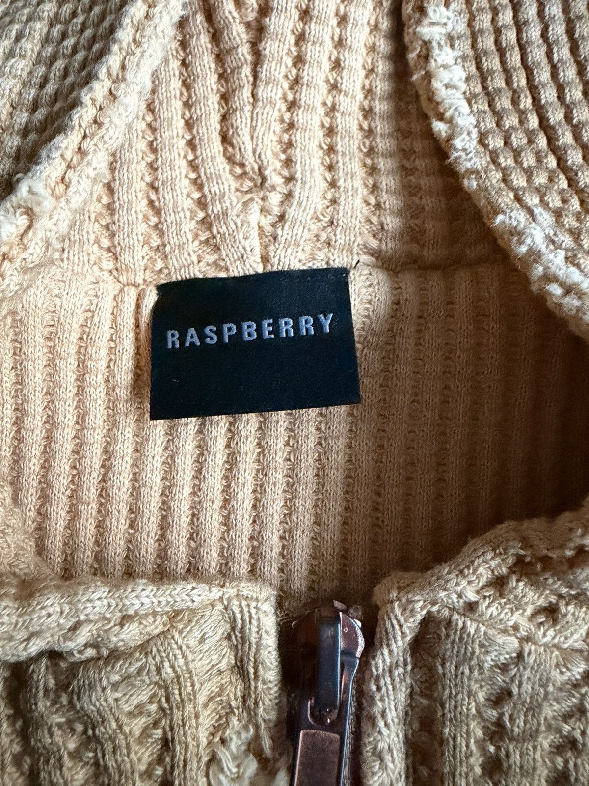The GV Gallery SMALL WAFFLE THERMAL ZIP UP GV GALLERY RASPBERRY HILLS ❤️✅ Size US S / EU 44-46 / 1 - 5 Thumbnail