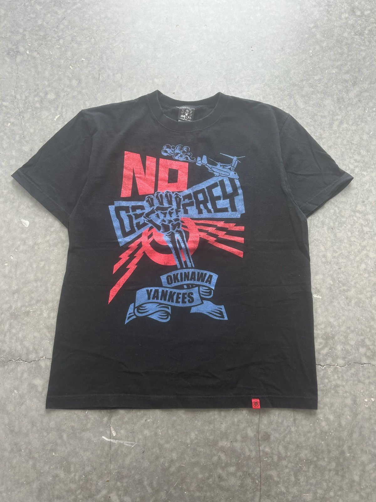 Japanese Brand × Vintage Vintage Y2K Okinawa Yankees Graphic Tee Size US M / EU 48-50 / 2 - 1 Thumbnail