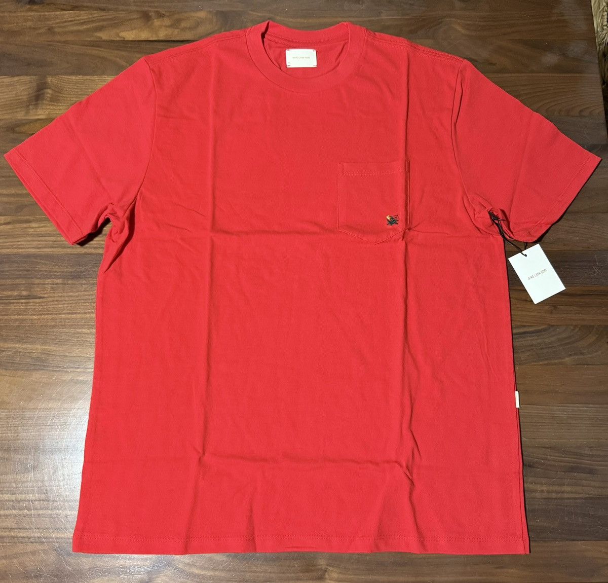 Aime Leon Dore Aime Leon Dore ALD Crest Pocket Tee in True Red Size XL Size US XL / EU 56 / 4 - 1 Thumbnail