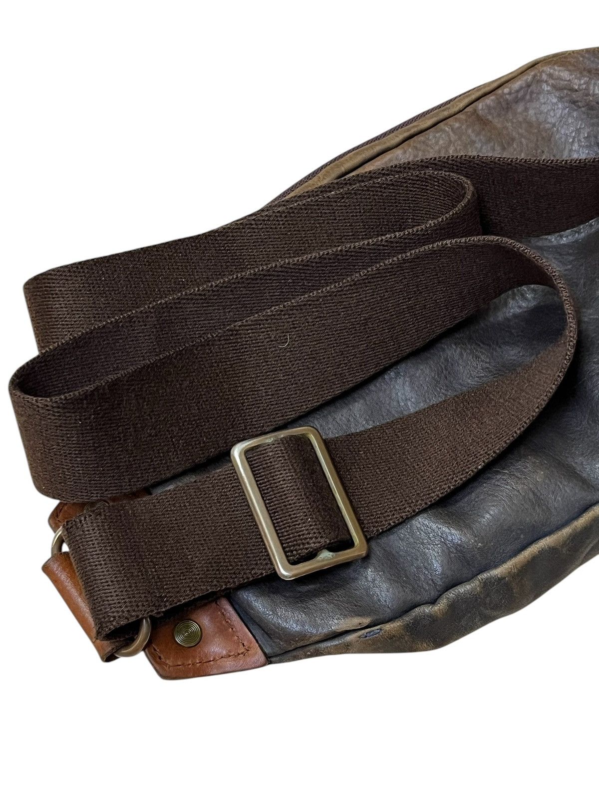 Genuine Leather VINTAGE CREED JAPAN PATINA LEATHER CHEST BAG Size ONE SIZE - 7 Thumbnail
