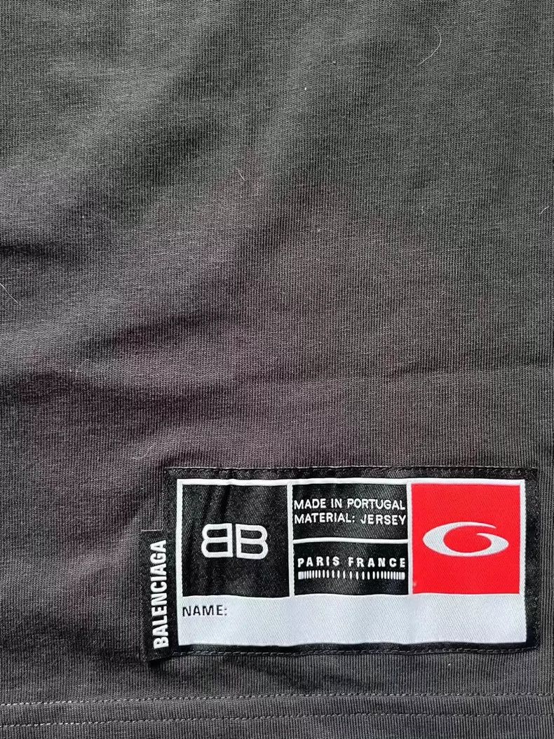 Balenciaga Balenciaga Monogrammed crewneck short sleeve T-shirt Size US XL / EU 56 / 4 - 5 Thumbnail
