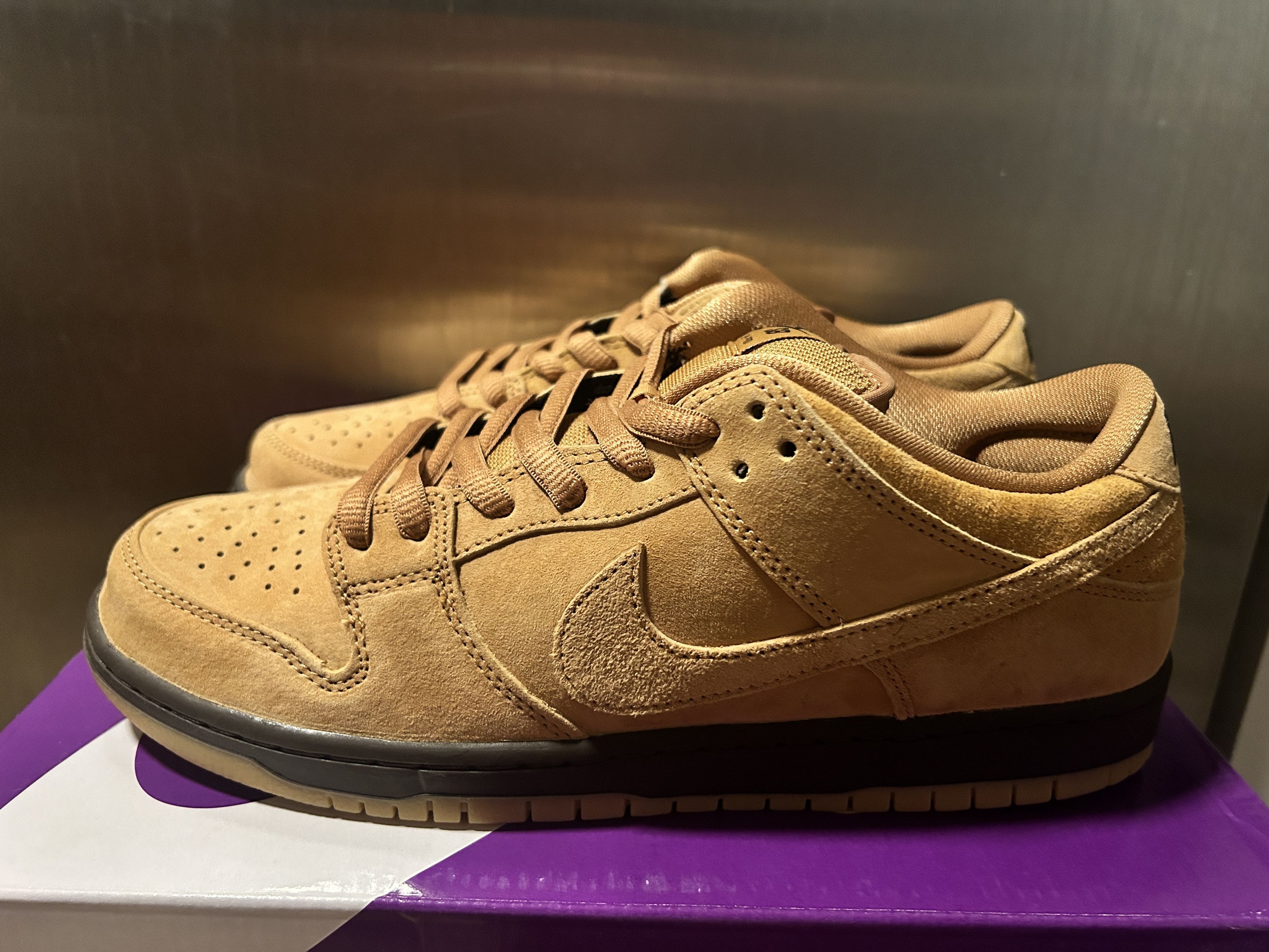 Nike Nike SB Dunk Low Wheat (2023) Size US 10 / EU 43 - 3 Thumbnail