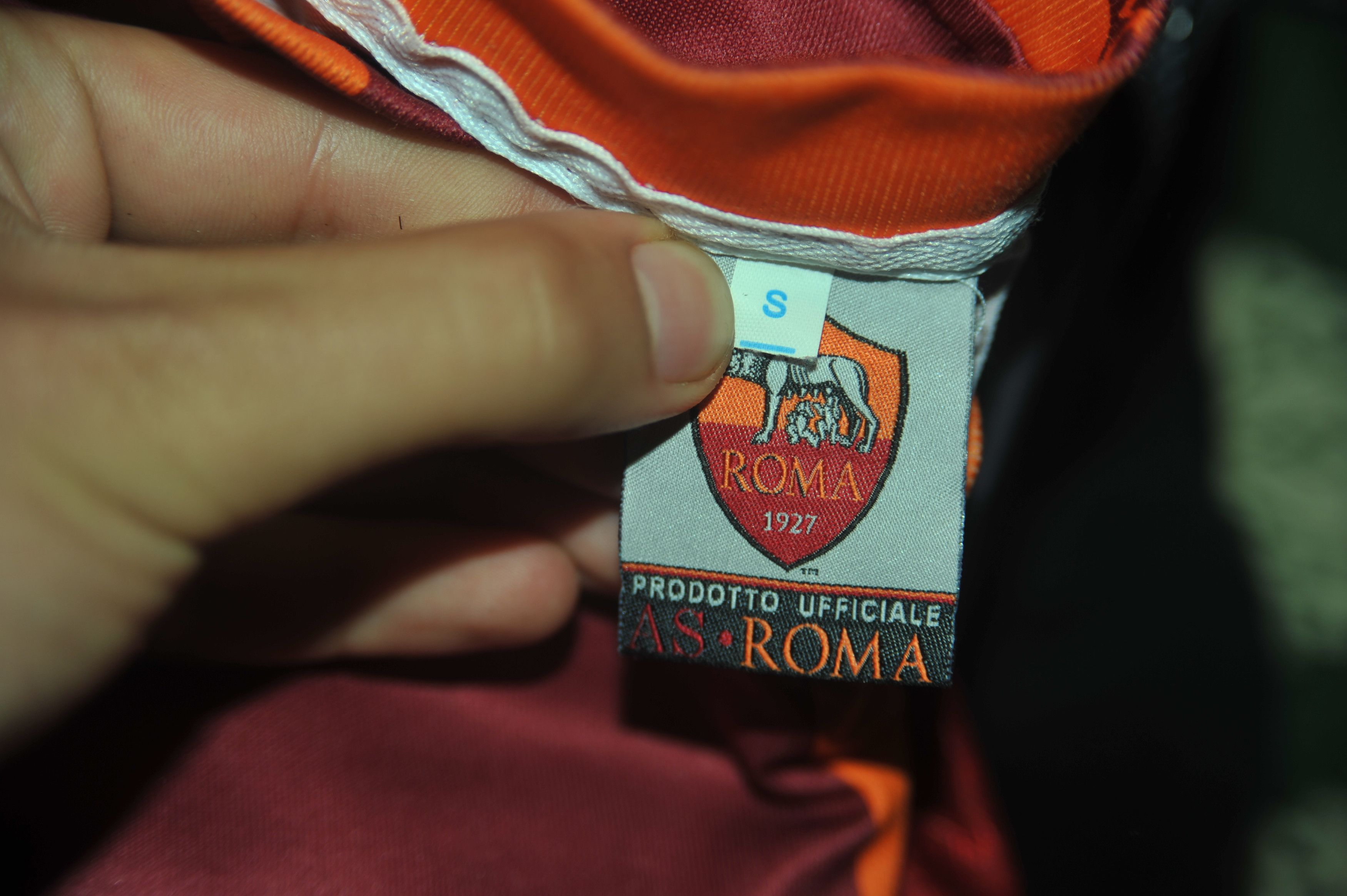 Other Fransesco Totti #10 Official Fan Jersey Size US S / EU 44-46 / 1 - 3 Thumbnail