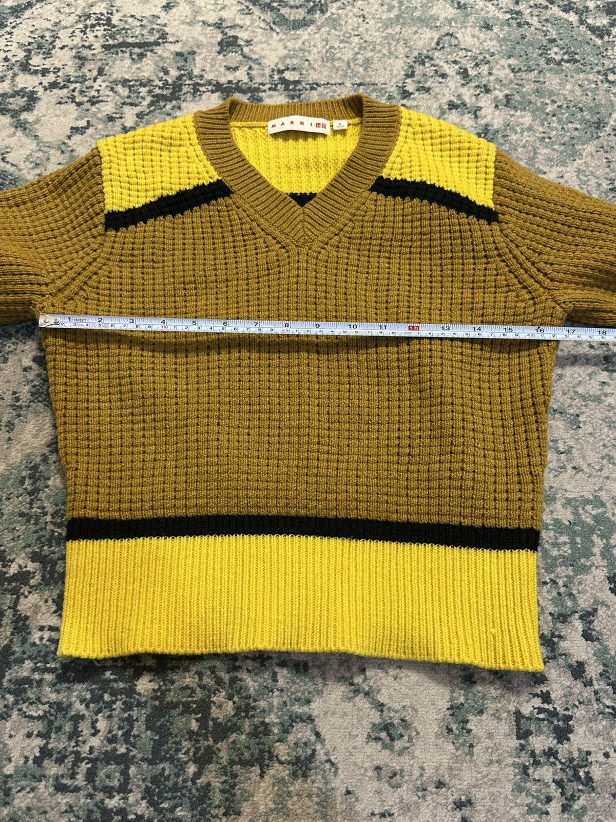 Marni × Uniqlo FW22 Marni x Uniqlo Popcorn Knitted V Neck Size US M / EU 48-50 / 2 - 14 Thumbnail