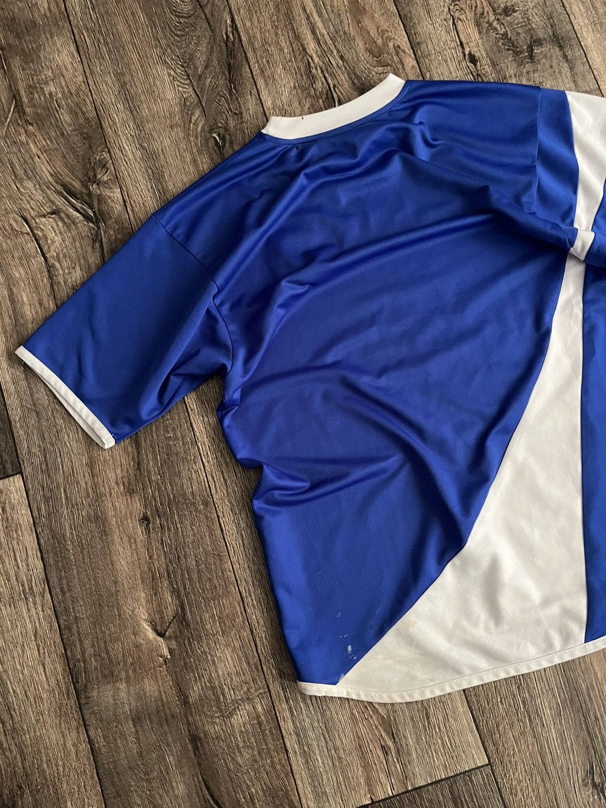 Vintage Vintage Punch Ipswich Town Home Football Jersey 2005-2006 Size US M / EU 48-50 / 2 - 11 Thumbnail