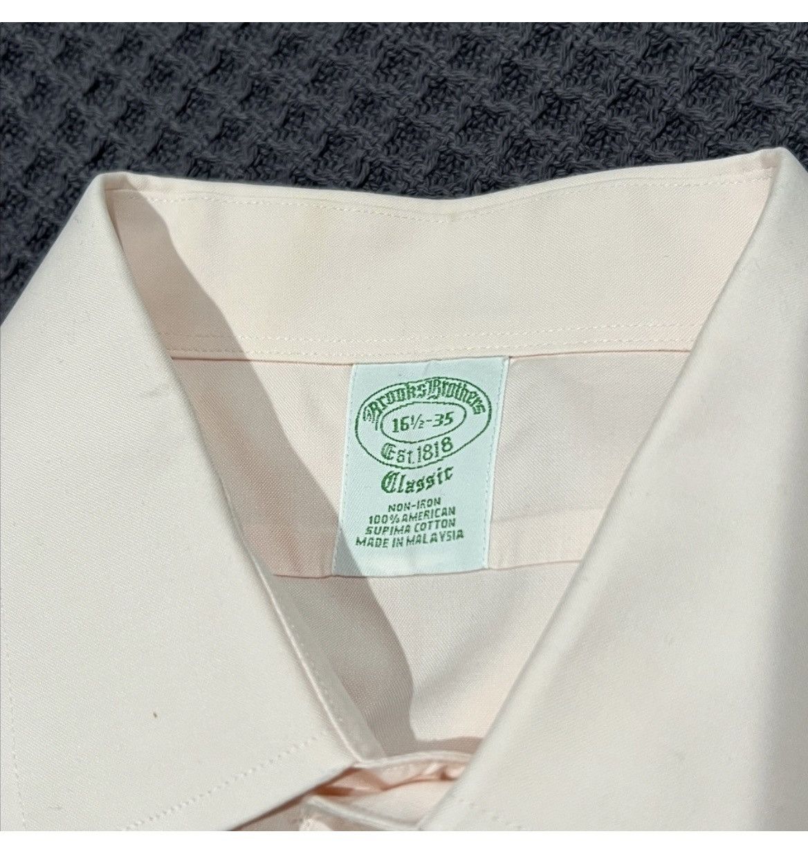 Brooks Brothers Brooks Brothers Classic Button Down Shirt -16.5/35 Size US L / EU 52-54 / 3 - 4 Thumbnail