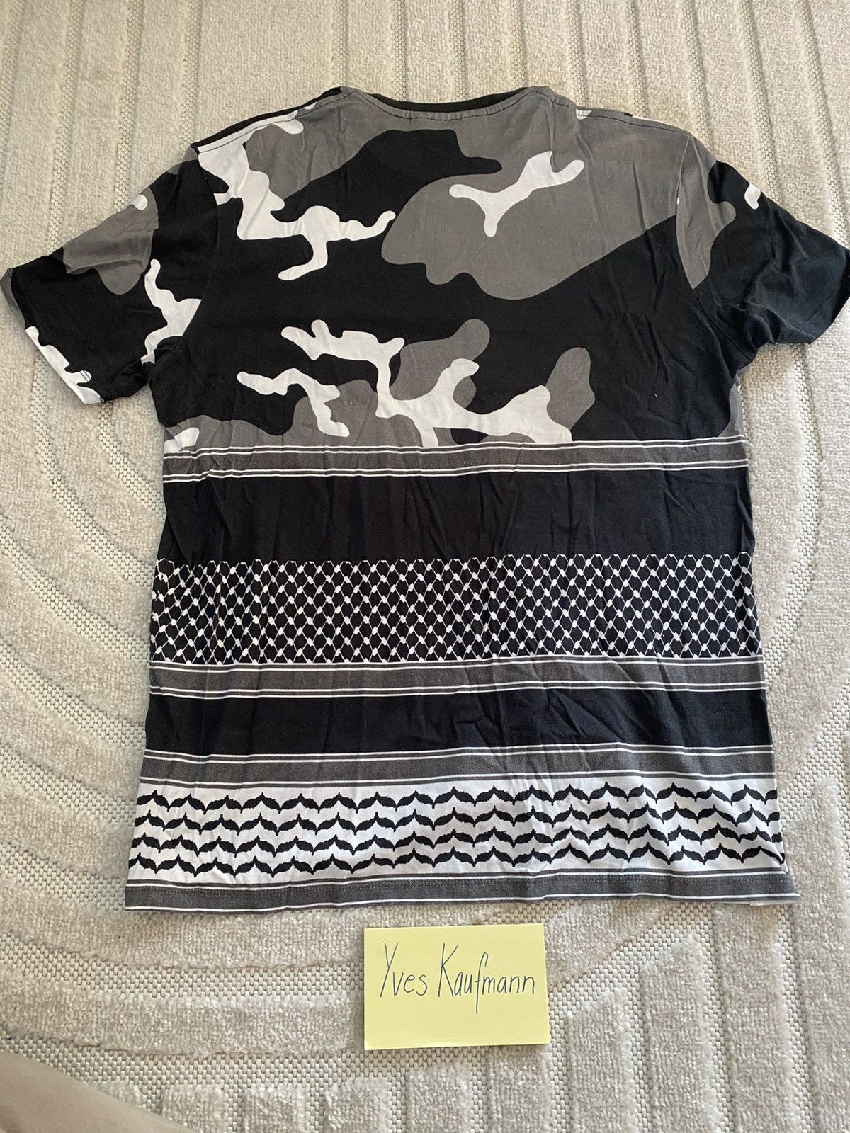 Neil Barrett Neil Barrett Patterned Camouflage Cotton T-shirt (Size S) Size US S / EU 44-46 / 1 - 2 Thumbnail