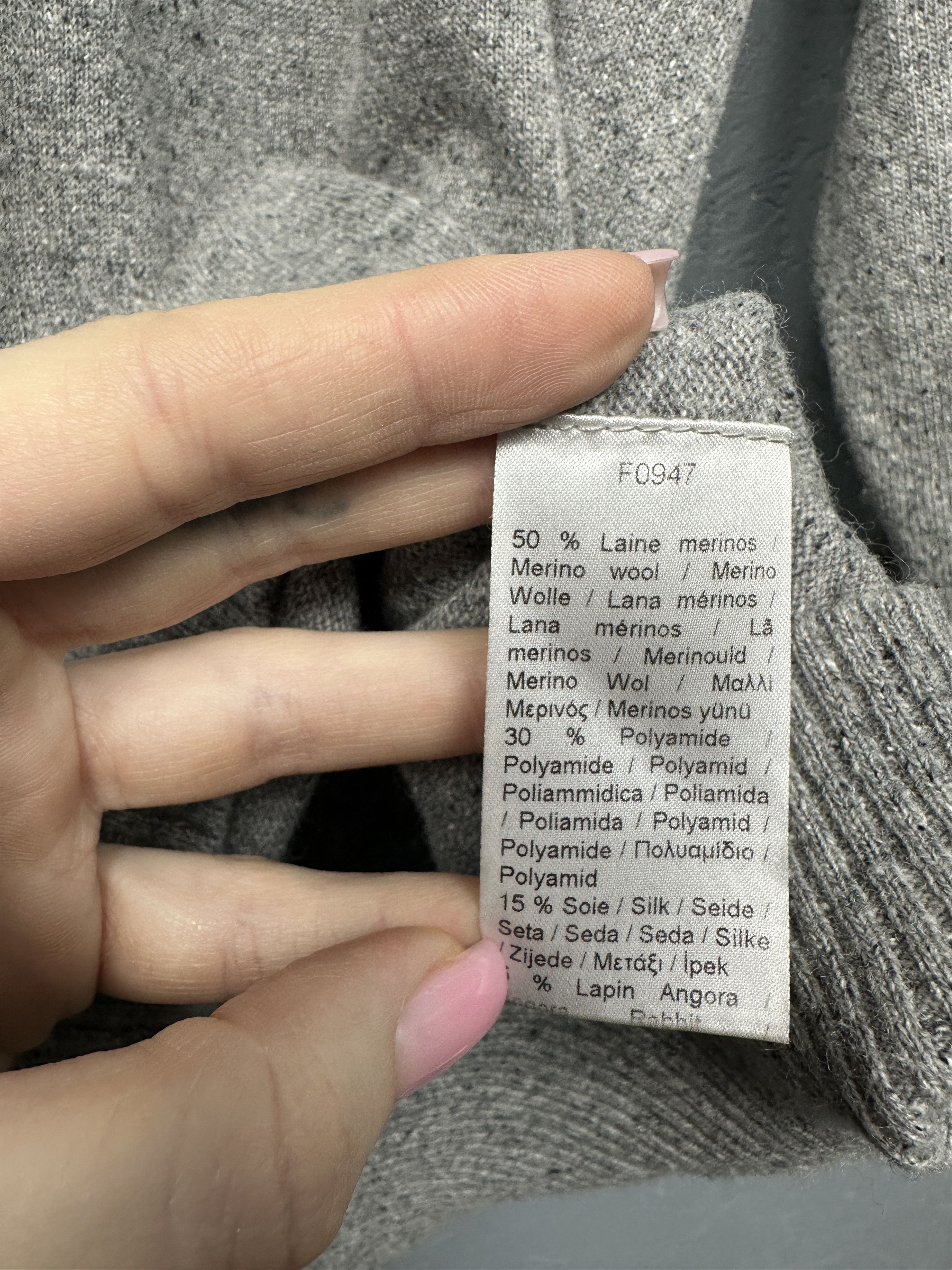 Lacoste Lacoste Mens V-Neck Wool Sweater Size US XL / EU 56 / 4 - 5 Thumbnail