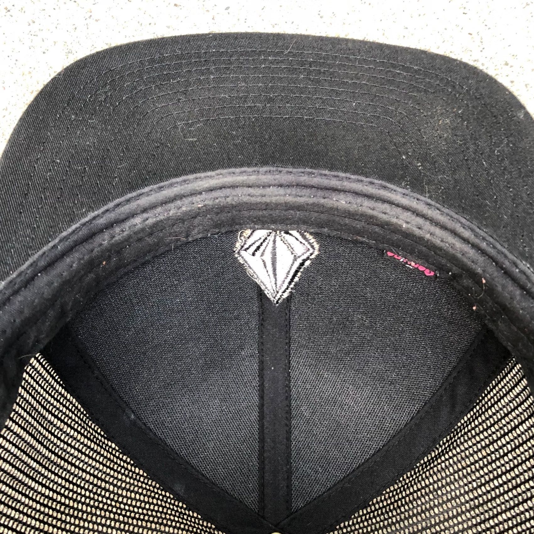 Volcom Volcom Trucker Hat Men's One Size Adjustable Snapback Black Cap Logo Size ONE SIZE - 6 Thumbnail