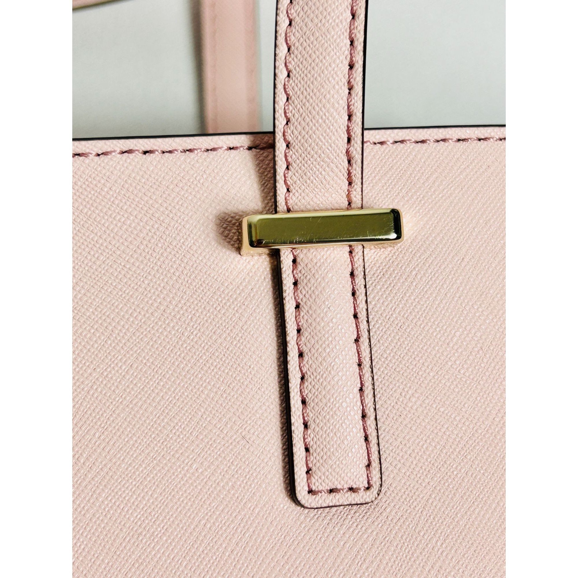 Kate Spade Kate Spade Textured Leather Handbag Tote in Pink Size ONE SIZE - 6 Thumbnail