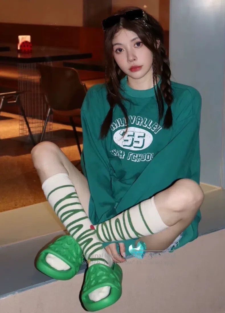 Louis Vuitton Louis Vuitton Green logo presbyopic embossed flat slippers Size US 5.5 / IT 35.5 - 8 Thumbnail