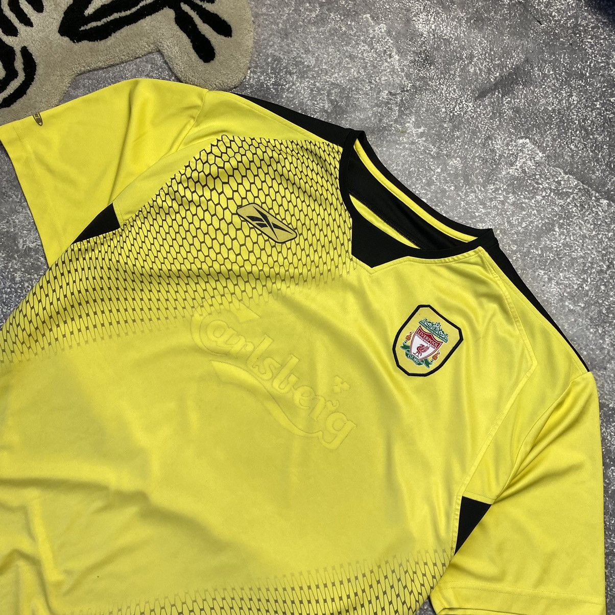Reebok Vintage Reebok FC Liverpool Rare 2000’s soccer jersey Size US XL / EU 56 / 4 - 3 Thumbnail